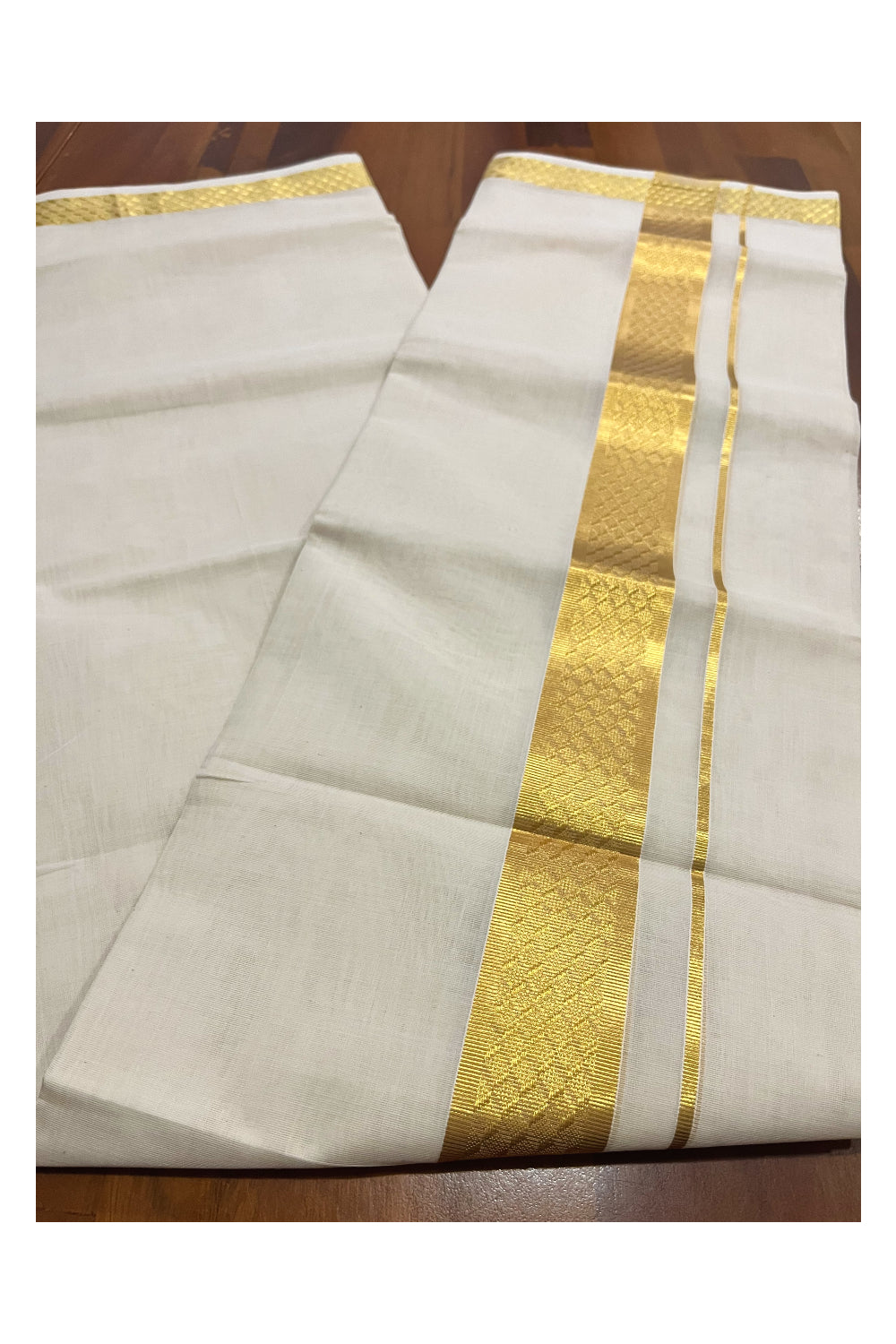 Southloom Premium Balaramapuram Unakkupaavu Handloom Mundu with Kasavu Woven Design Border (South Indian Kerala Dhoti)