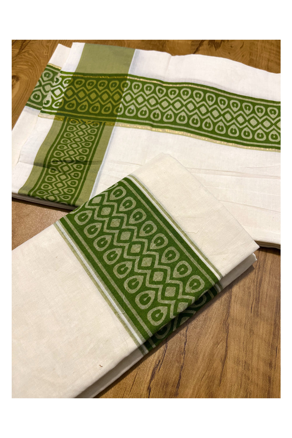 Kerala Cotton Single Set Mundu (Mundum Neriyathum) with Green Block print Border 2.80Mtrs