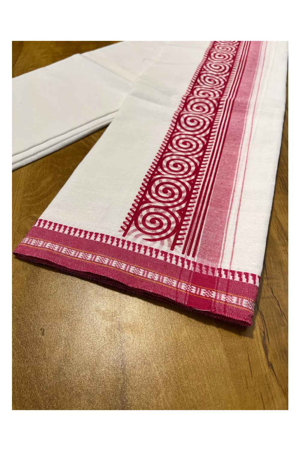 Southloom White with Pink Printed Single Mundu / Otta Mundu / Lungi (South Indian Kerala Dhoti)