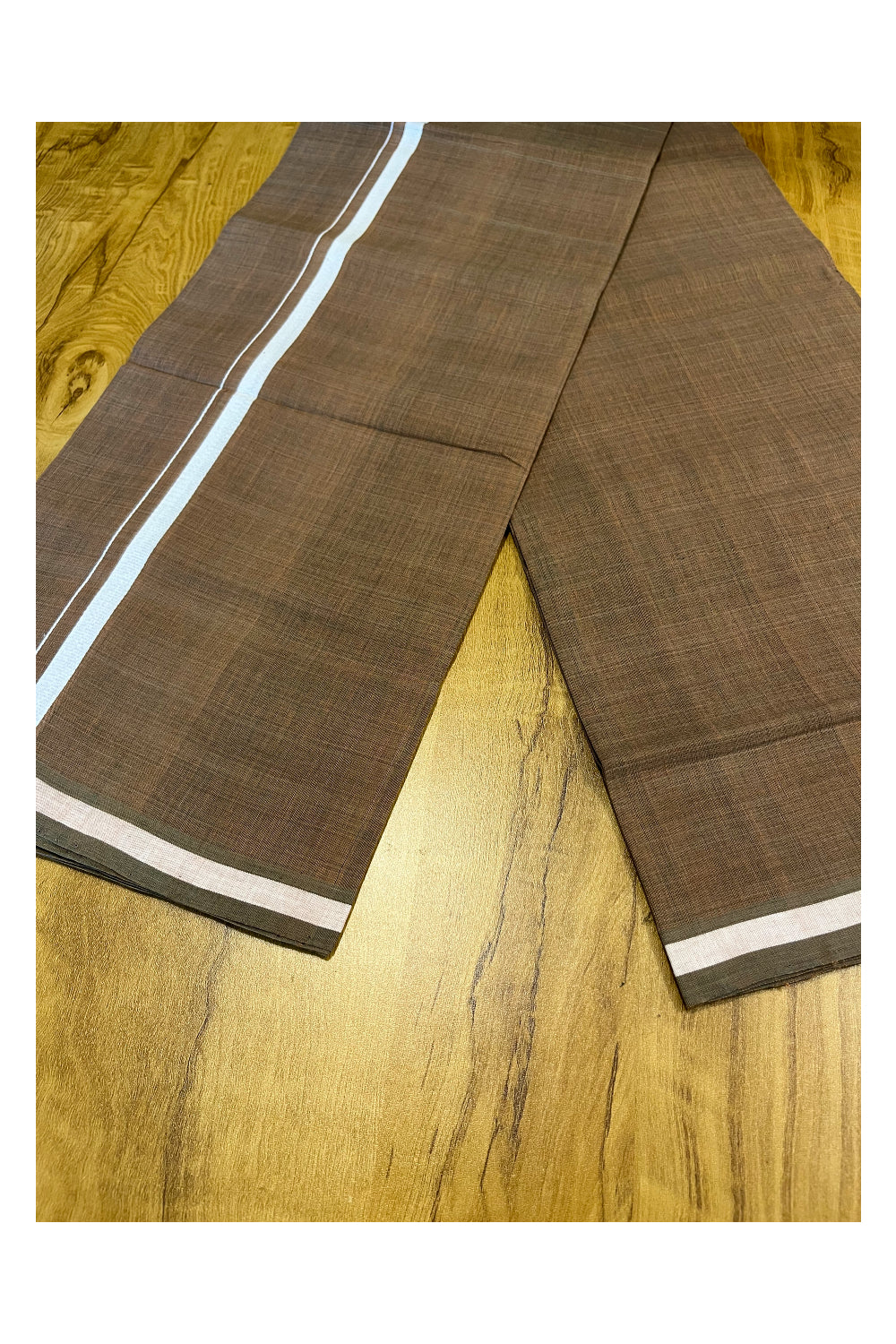 Southloom Premium Handloom Brown Solid Single Mundu (Lungi) with White Border (South Indian Kerala Dhoti)