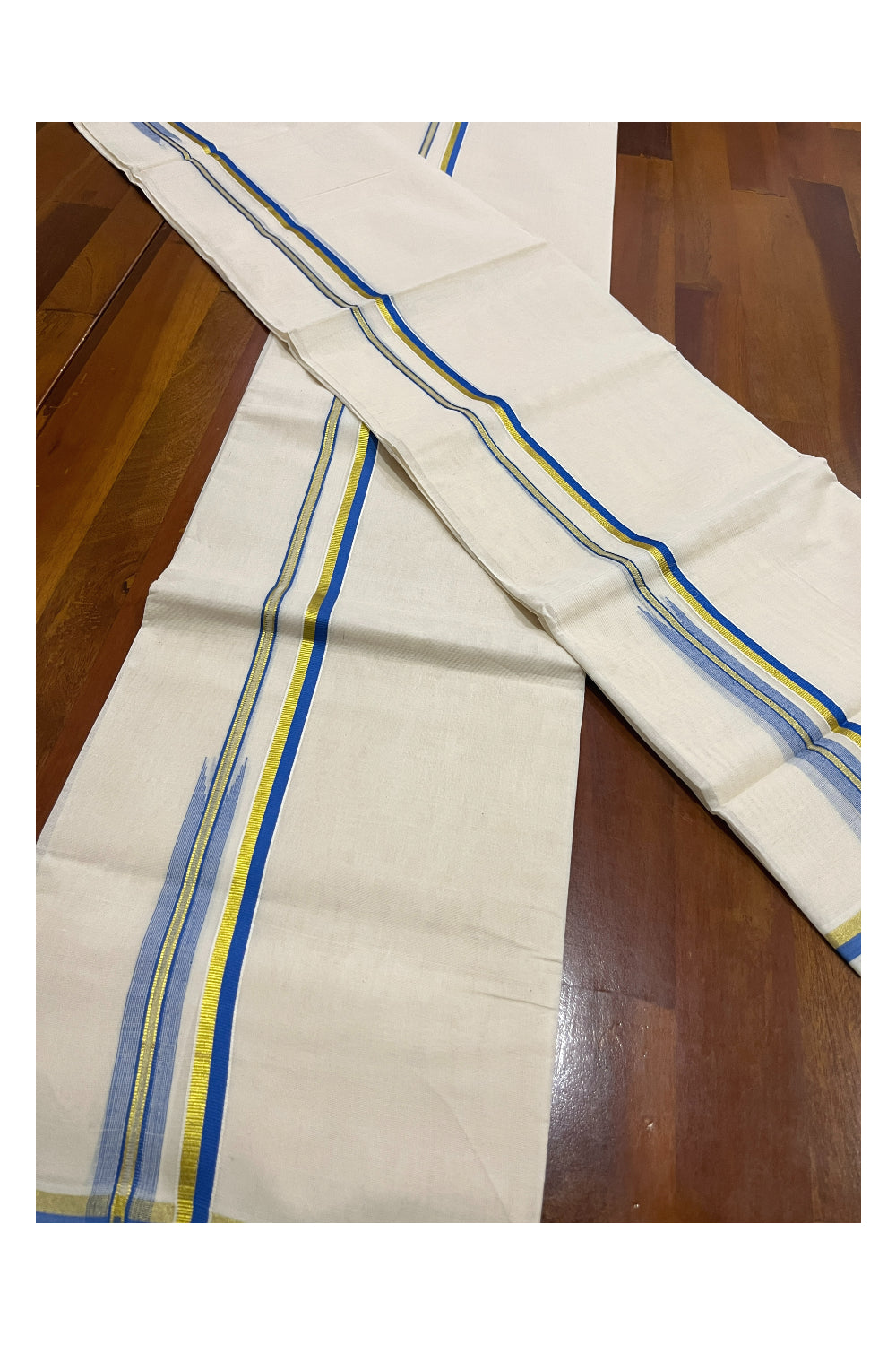 Kerala Cotton Single Set Mundu (Mundum Neriyathum) with Blue Puliyilakkara Kasavu Border 2.80 Mtrs