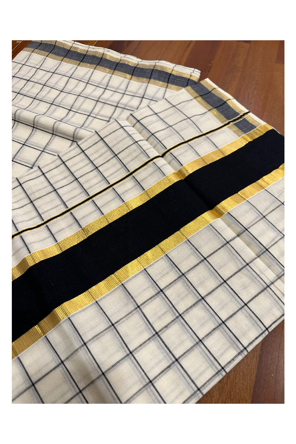 Kerala Woven Check Design Saree with Kasavu and Black Border (Onam Saree 2023)