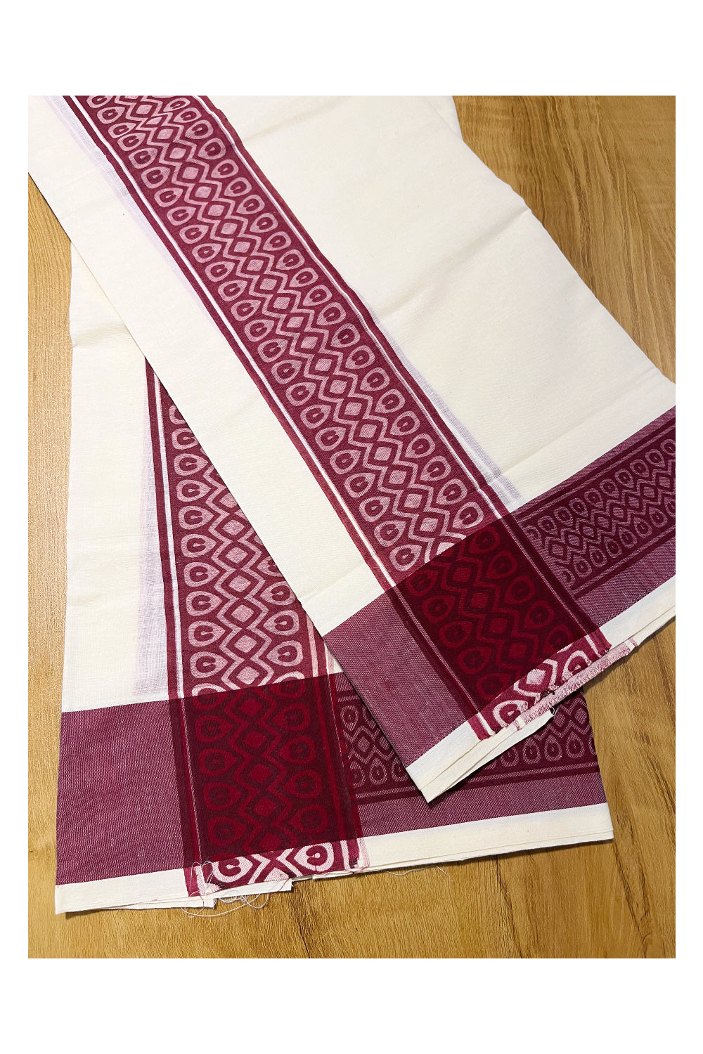 Kerala Cotton Single Set Mundu (Mundum Neriyathum) with Maroon Block print Border 2.80Mtrs