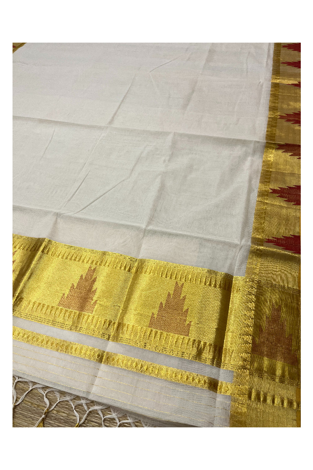 Southloom Super Premium Balaramapuram Unakkupaavu Handloom Kasavu Saree with Red Temple Handwoven Works