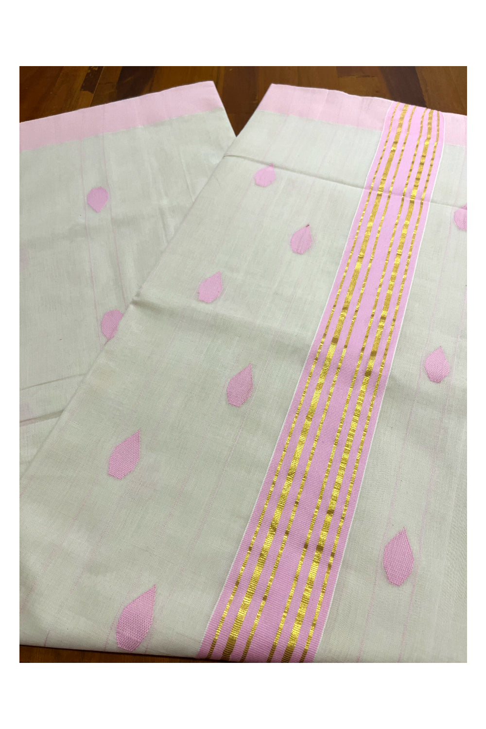 Southloom Premium Balaramapuram Unakkupaavu Handloom Cotton Butta Saree with Kasavu and Pink Border