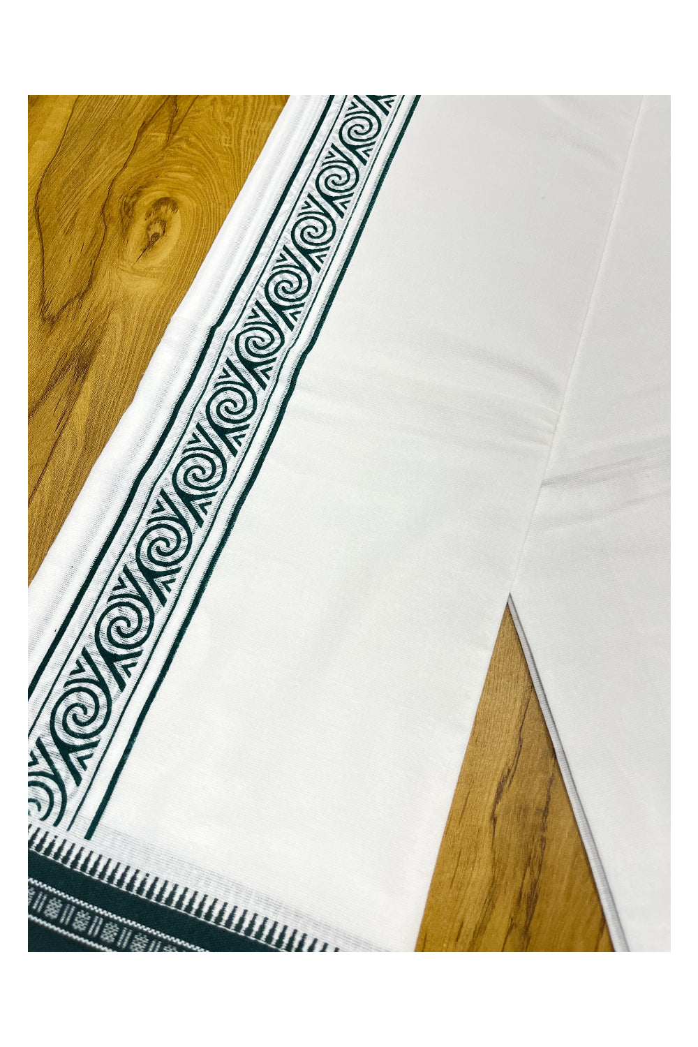 Southloom White And Green Printed Single Mundu / Otta Mundu / Lungi (South Indian Kerala Dhoti)