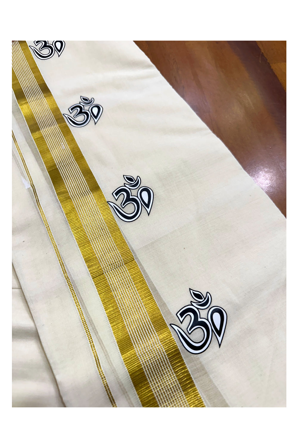 Southloom Lines Kasavu Double Mundu with Mural Print Along Kara