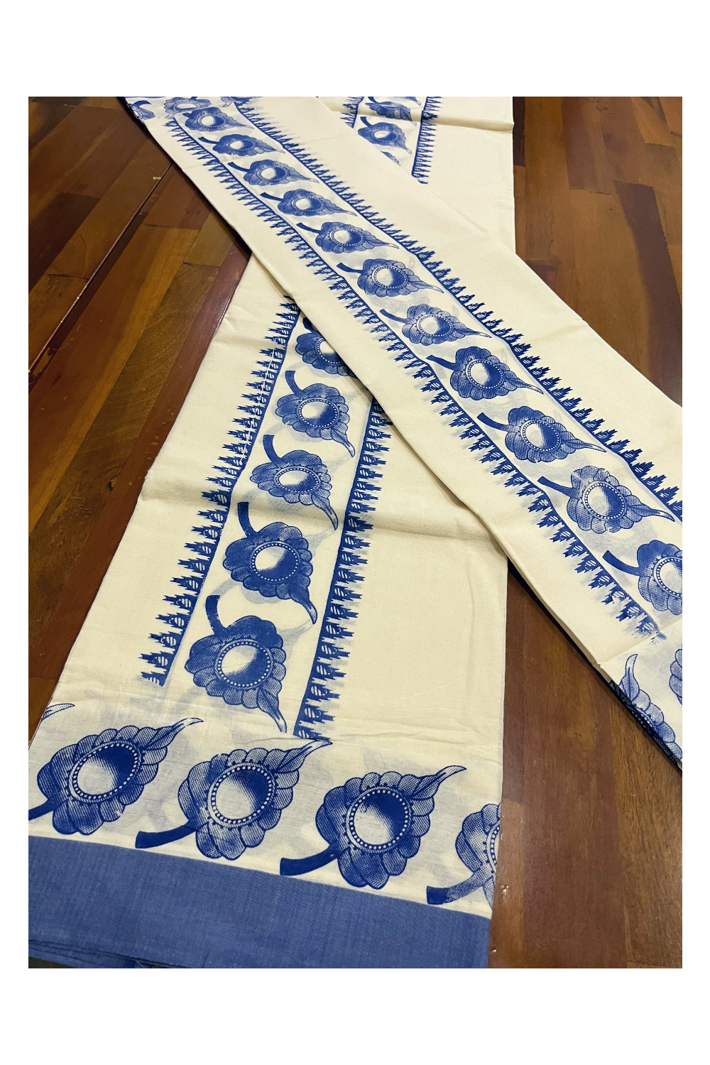 Kerala Cotton Mundum Neriyathum Single (Set Mundu) with Blue Leaf Block Prints in Border 2.80 Mtrs