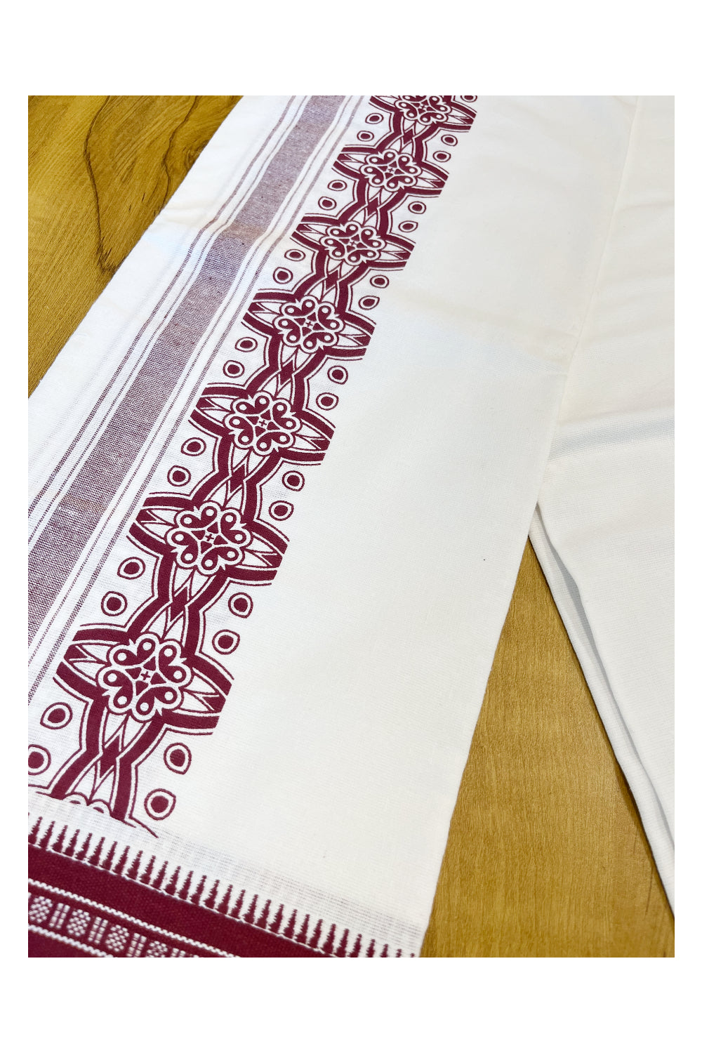 Southloom White And Maroon Printed Single Mundu / Otta Mundu / Lungi (South Indian Kerala Dhoti)