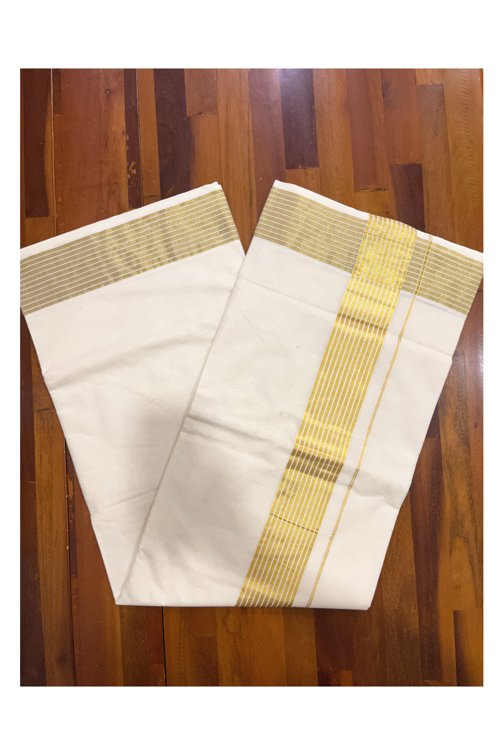 Pure Cotton Plain Kerala Saree With Lines Kasavu 4x4 Border