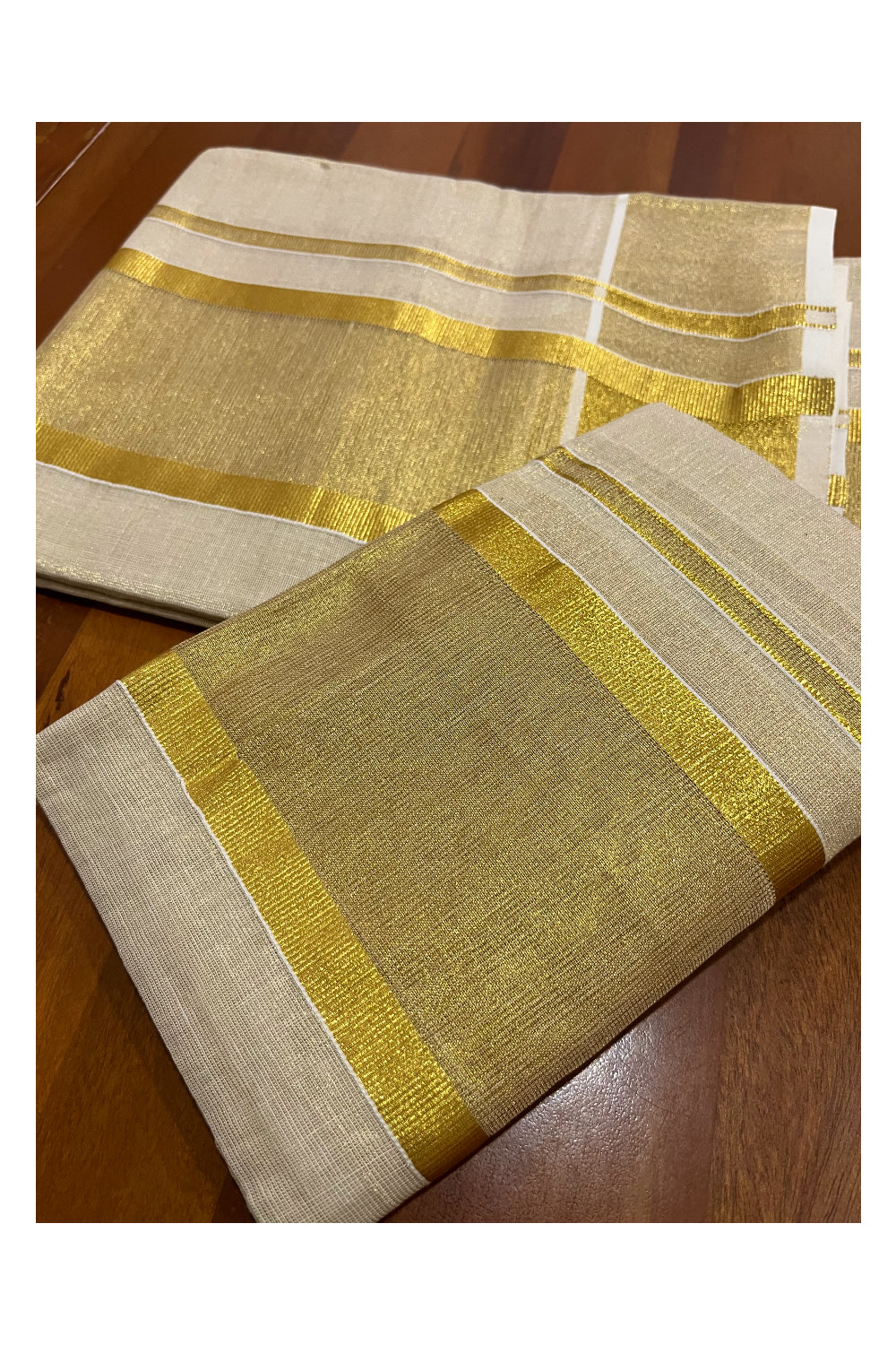 Kerala Tissue Set Mundu Single (Mundum Neriyathum) with Kasavu Border 2.80 Mtrs