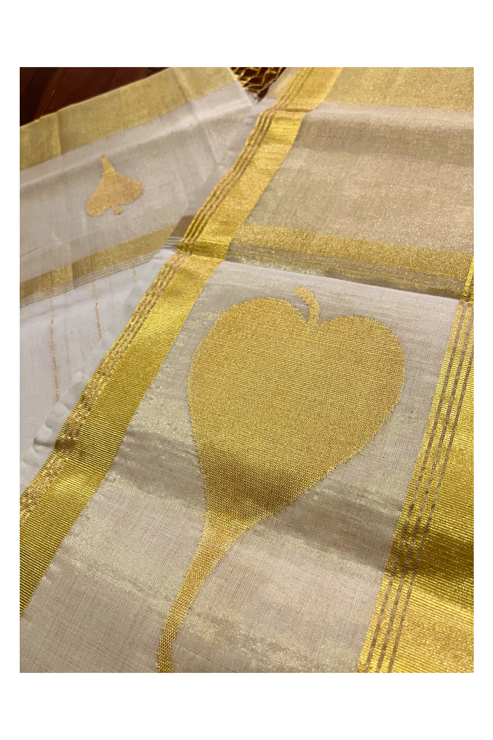Southloom™ Super Premium Balaramapuram Handloom Cotton Saree with Aalila Woven Works