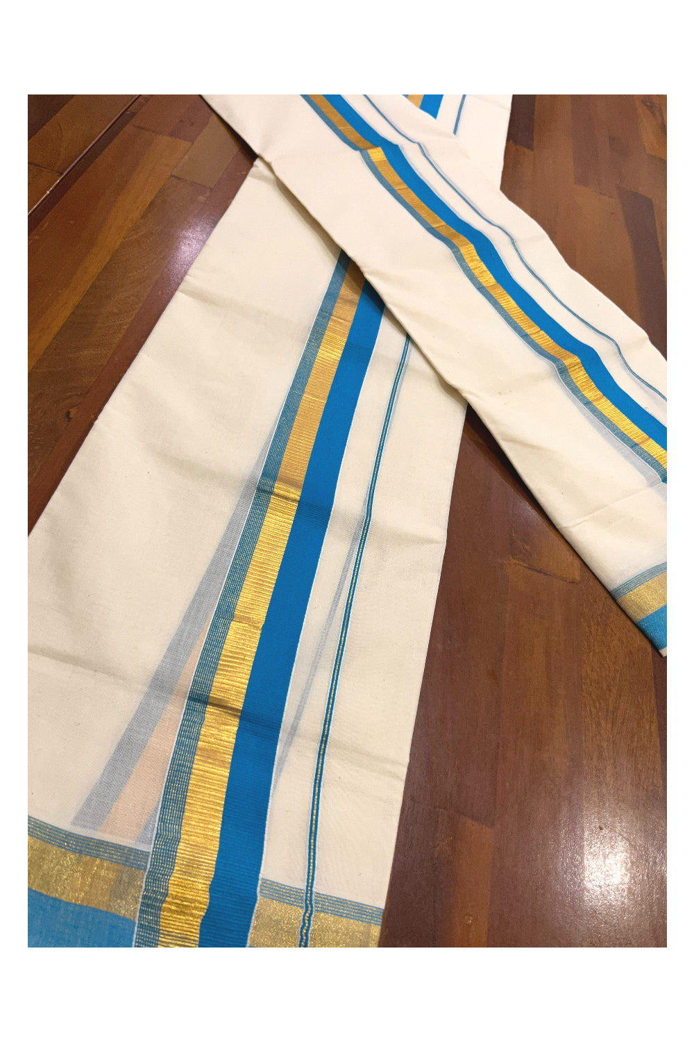 Pure Cotton Kerala Single Set Mundu (Mundum Neriyathum) with Blue and Kasavu Border 2.80 Mtrs