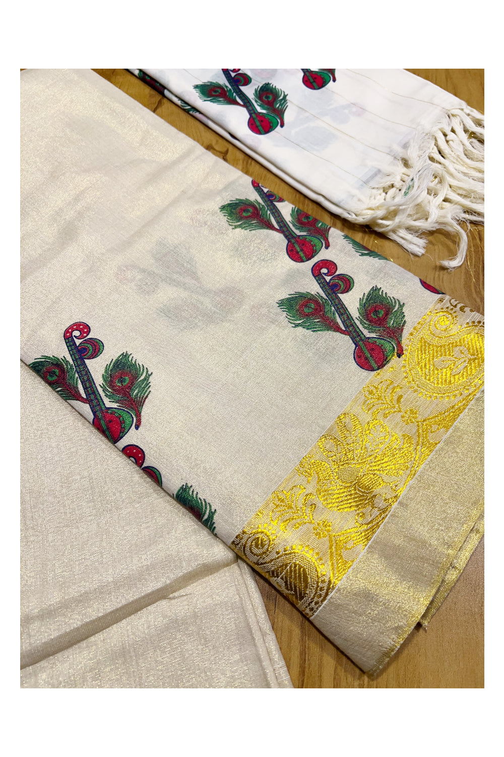 Kerala Tissue Churidar Salwar Material with Mural Peacock Feather Printed Design (include Mural Shawl / Dupatta)