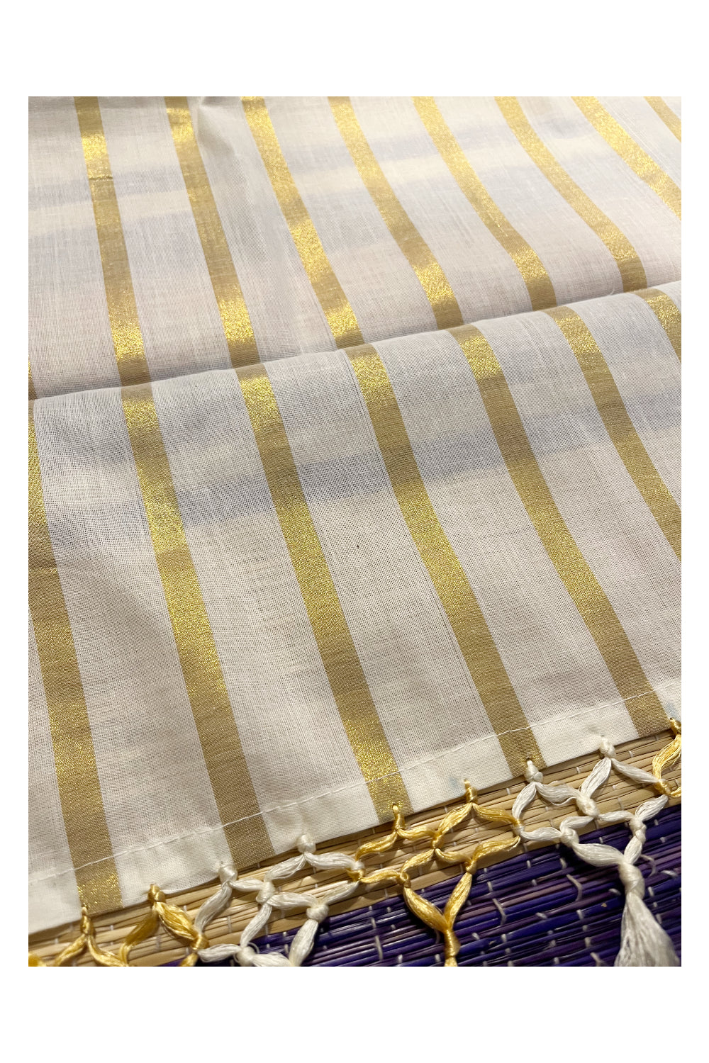 Kerala Cotton Kasavu Saree with Lines Design on Body