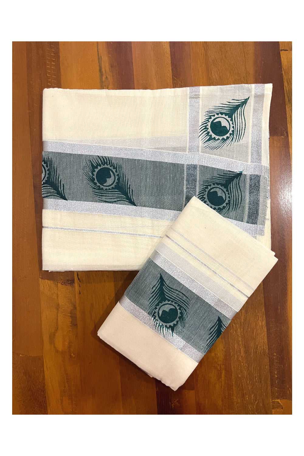 Kerala Cotton Mundum Neriyathum Single (Set Mundu) with Feather Block Prints in Green Silver Border