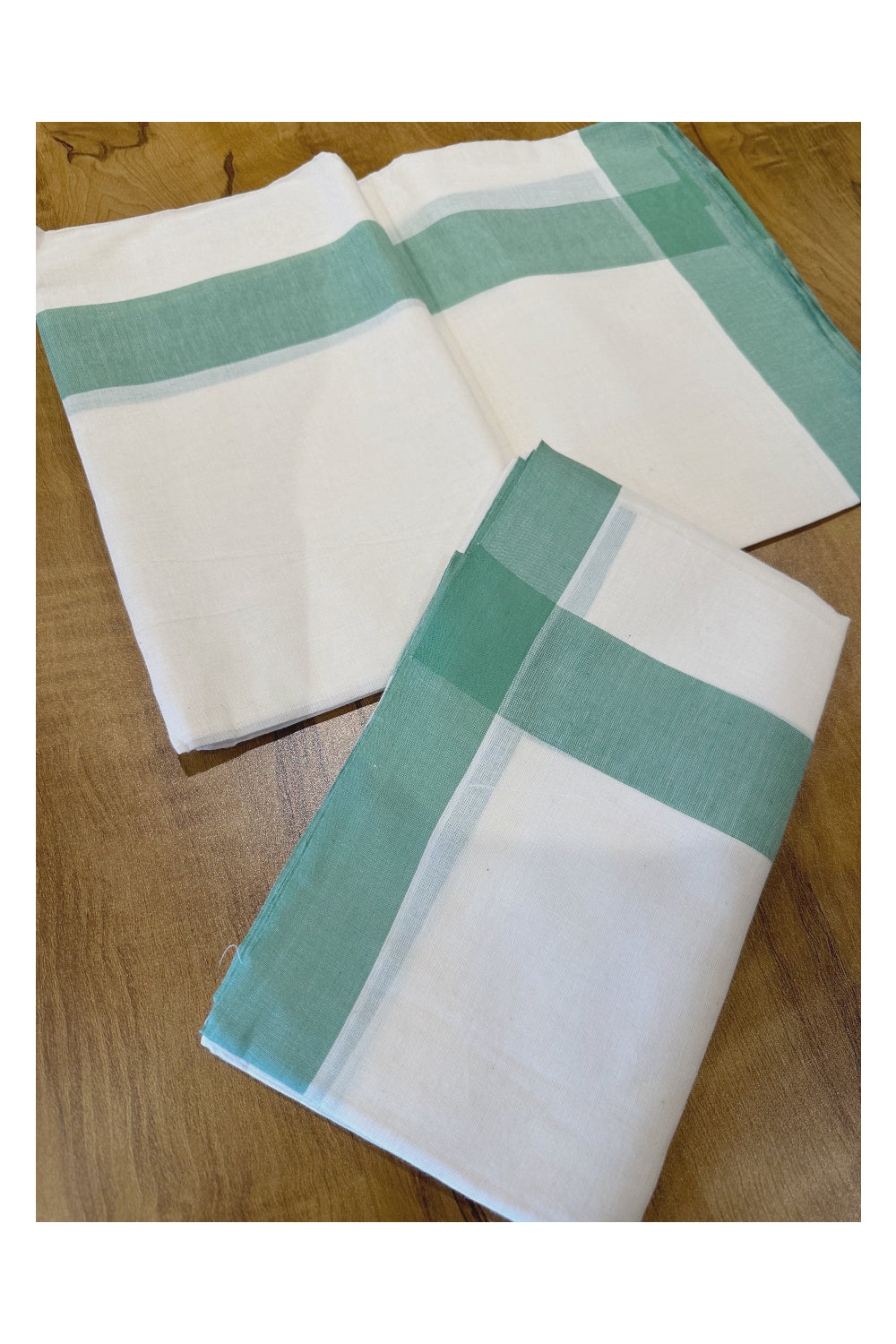 Kerala Soft Cotton Mulloth Mundum Neriyathum Single (Set Mundu) with Green Border (Onam Set Mundu 2023)