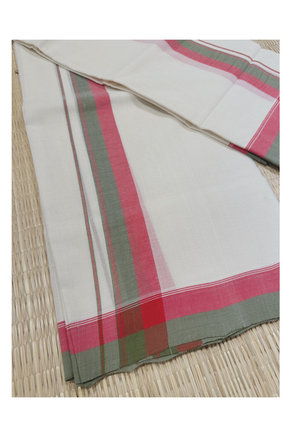 Southloom™ Handloom Unakkupaav Red And Green Kara Mundum Neriyathum Single (Set Mundu)2.50 Mtrs