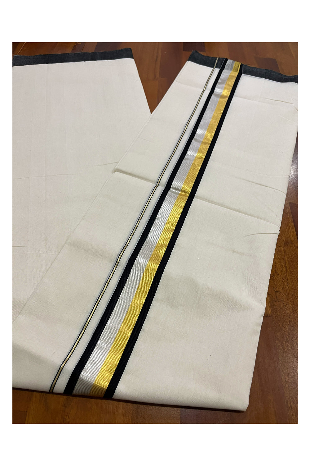 Southloom Premium Balaramapuram Unakkupaavu Handloom Mundu with Black Silver and Golden Kasavu Border (South Indian Kerala Dhoti)