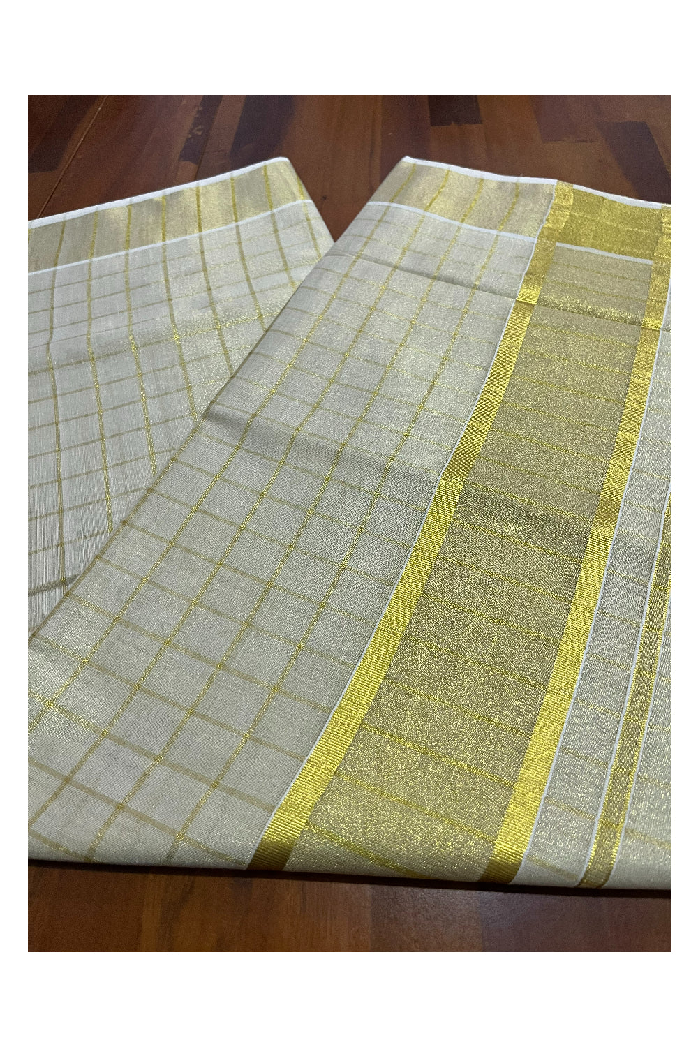 Kerala Onam Tissue Kasavu Check Design Saree