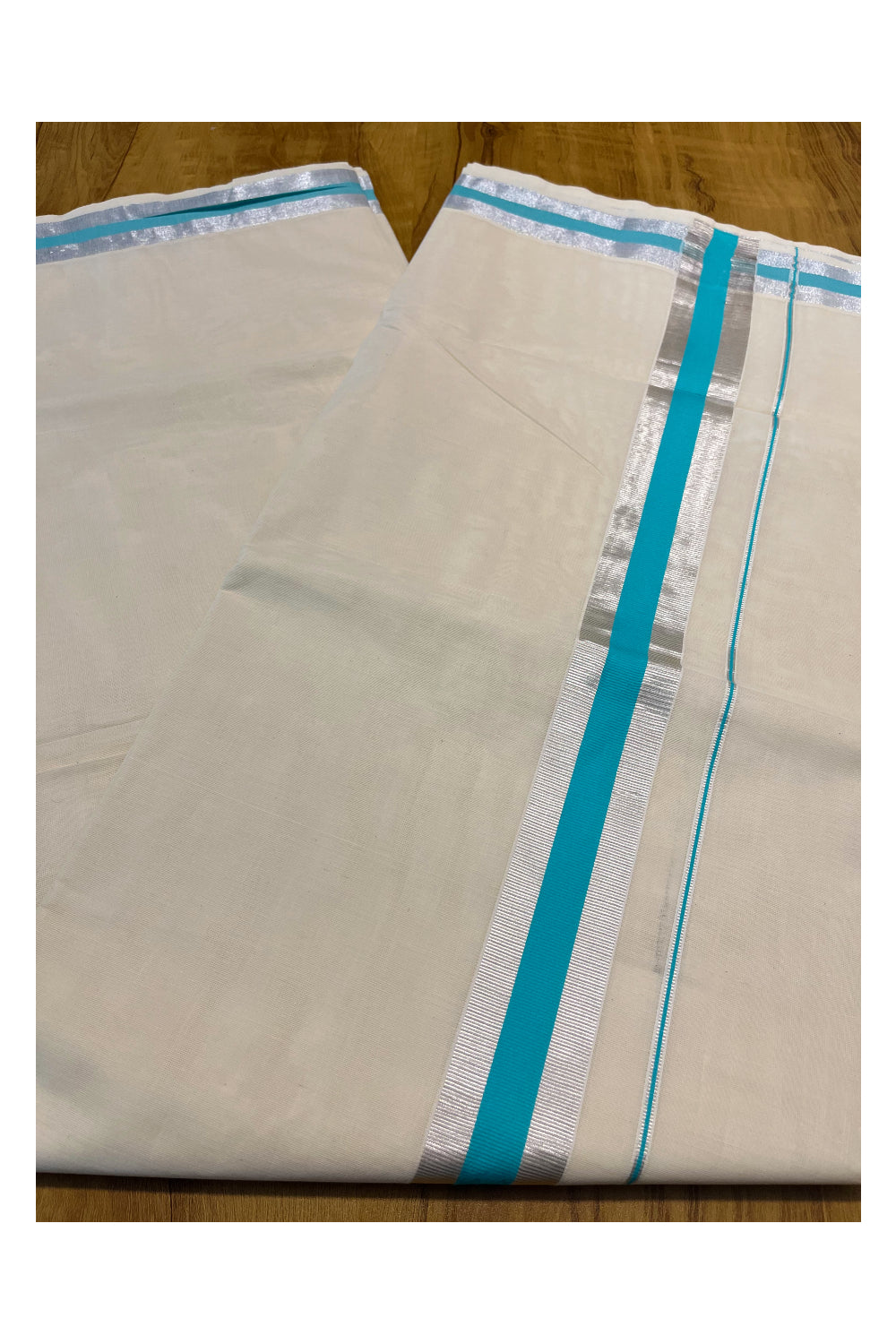 Kerala Pure Cotton Plain Saree with Silver Kasavu and Turquoise Border