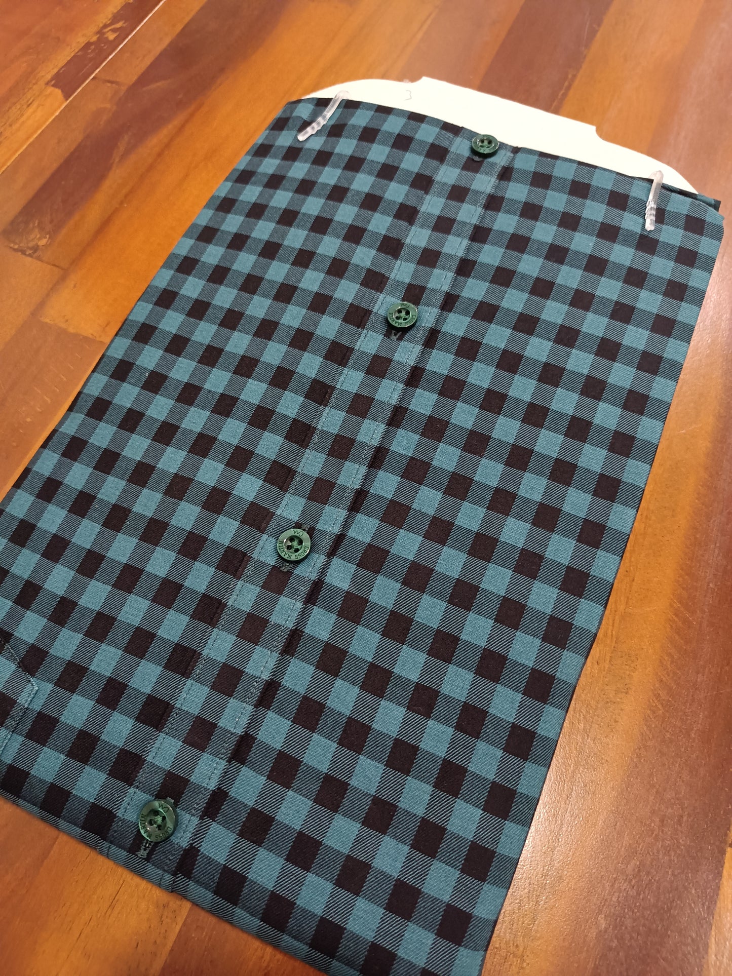 Pure Cotton Green And Black Checkered Shirt (40 FS)
