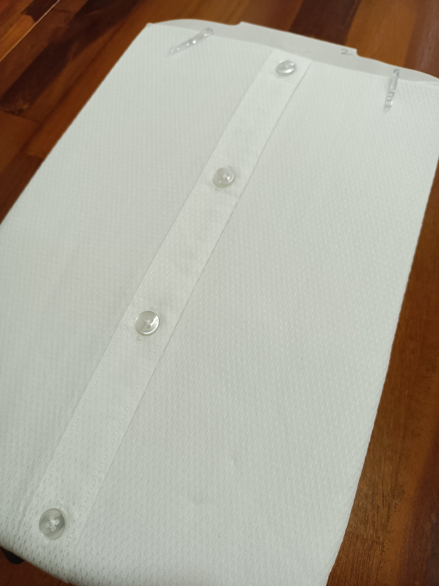 Pure Cotton White Solid Shirt (40 FS)