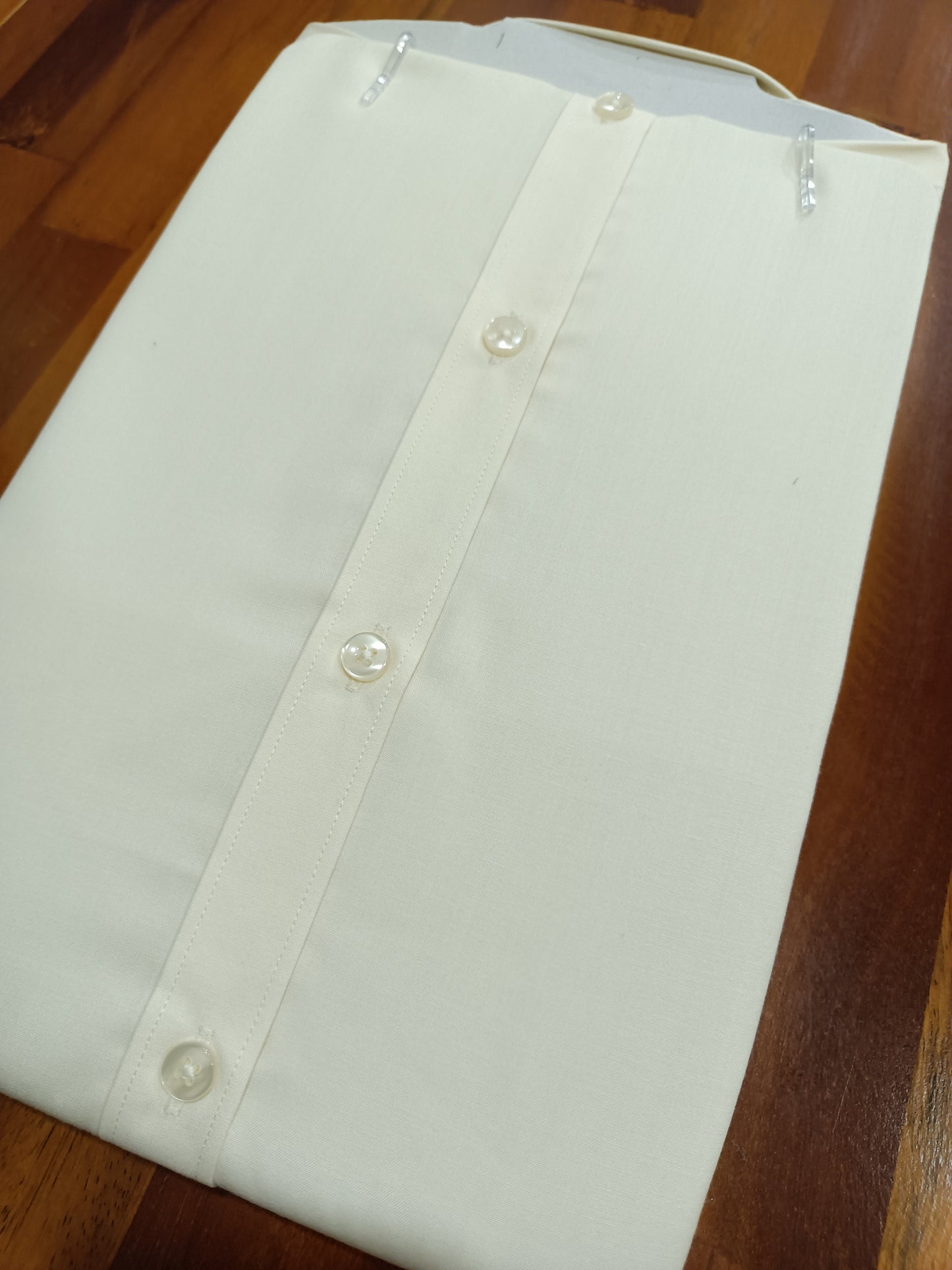 Pure Cotton Cream Solid Shirt (40 FS)