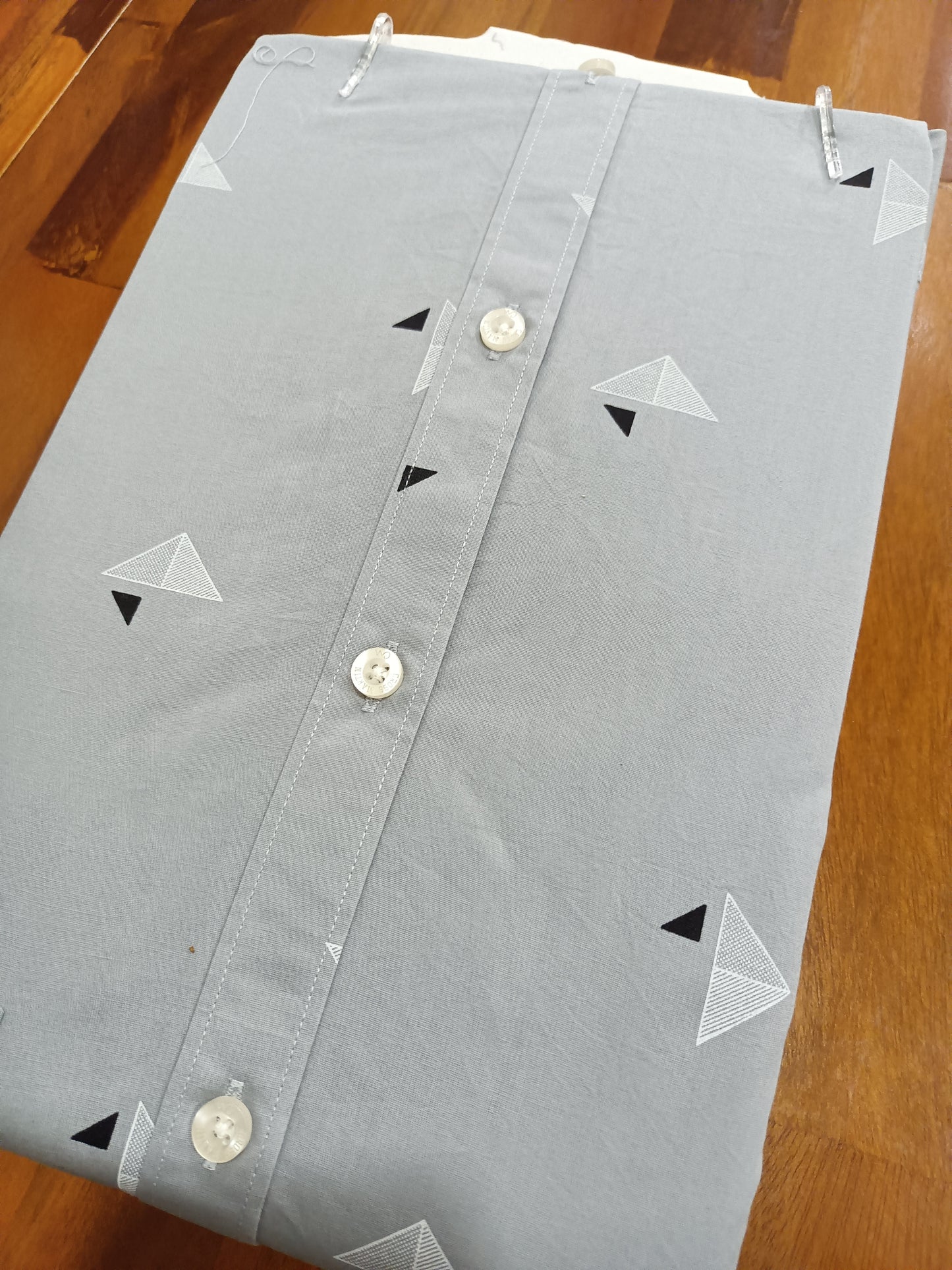 Pure Cotton Grey Printed Shirt (42 FS)