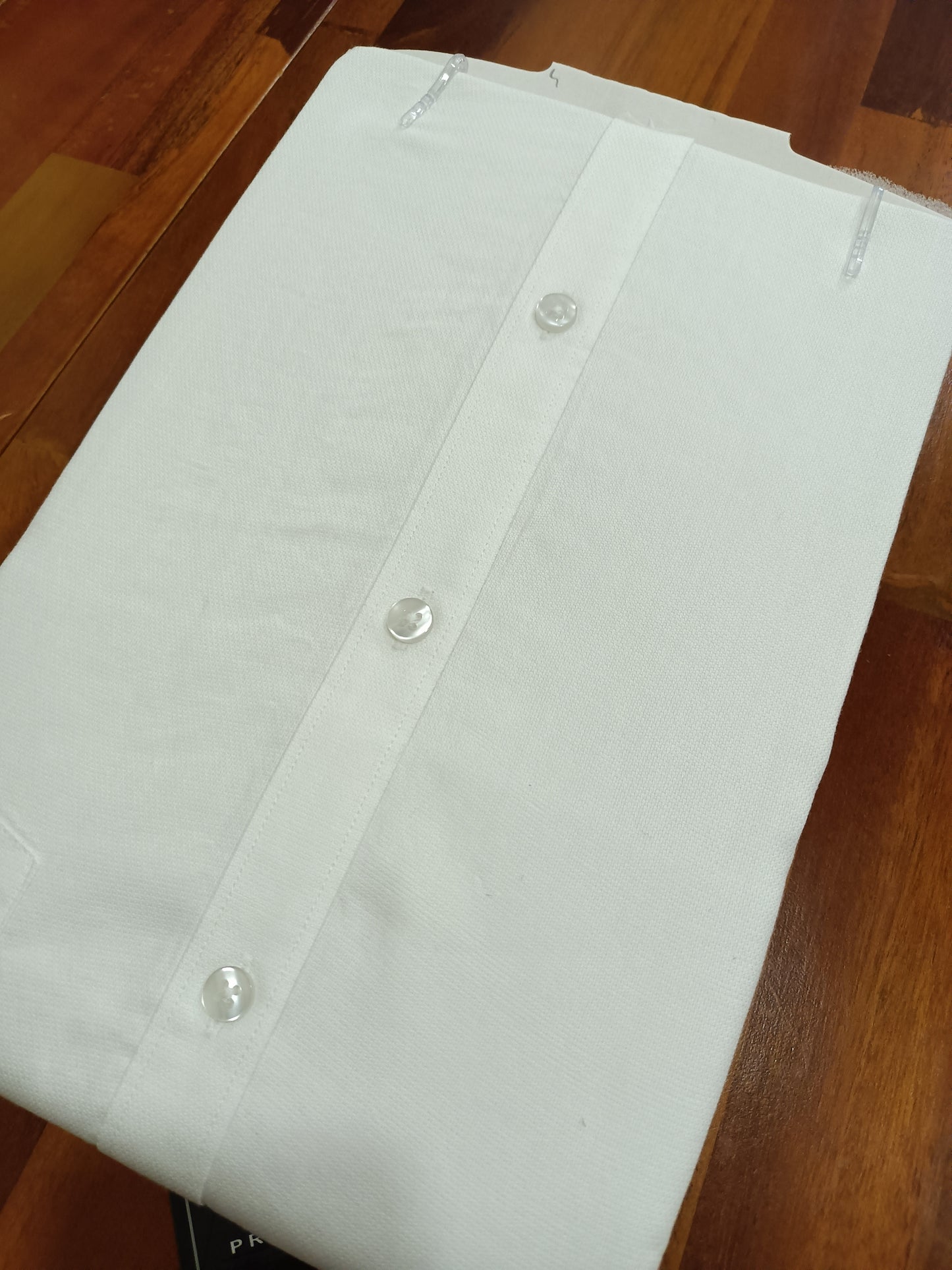 Pure Cotton White Solid Shirt (42 FS)