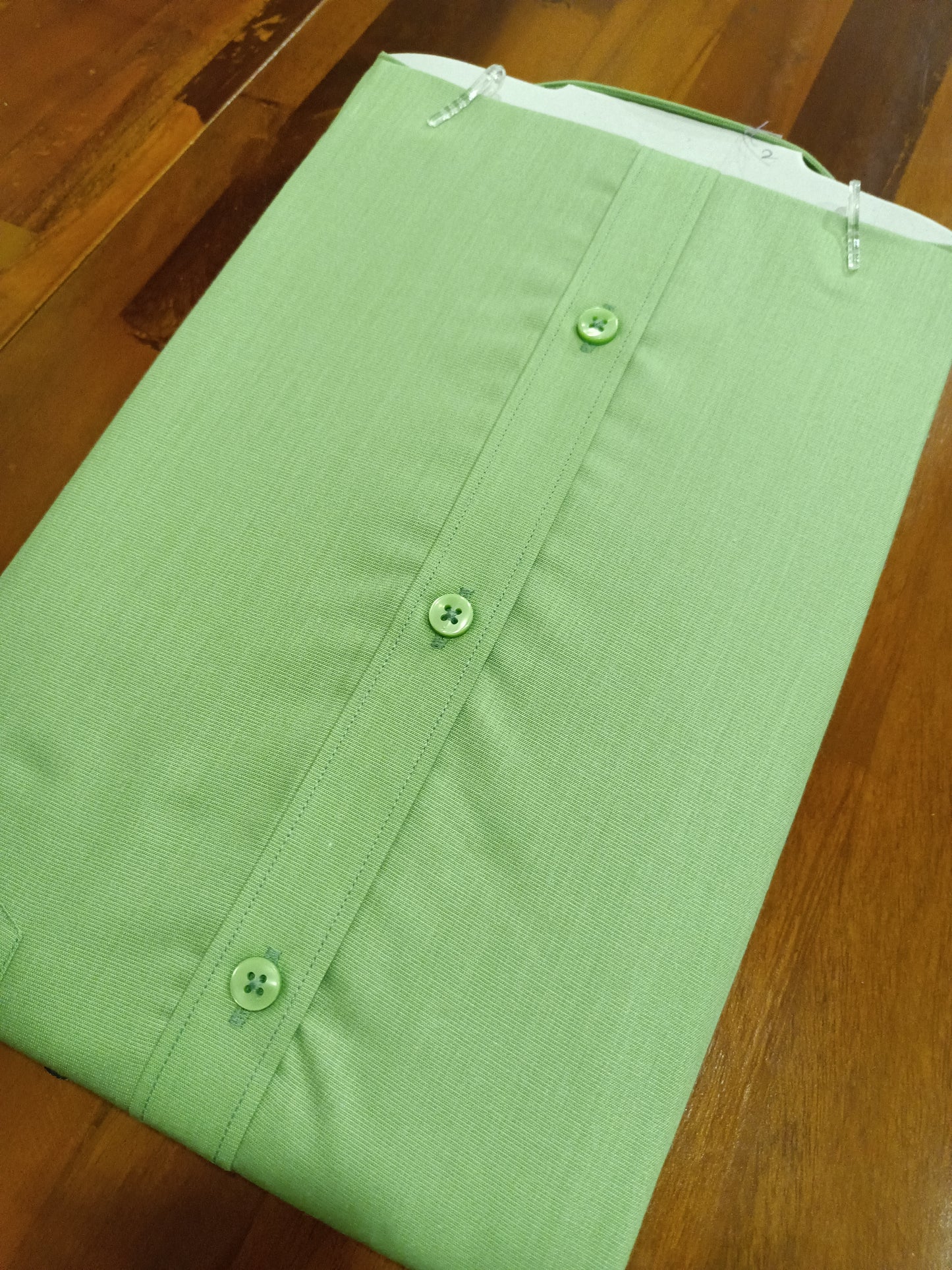 Pure Cotton Green Solid Shirt (44 HS)