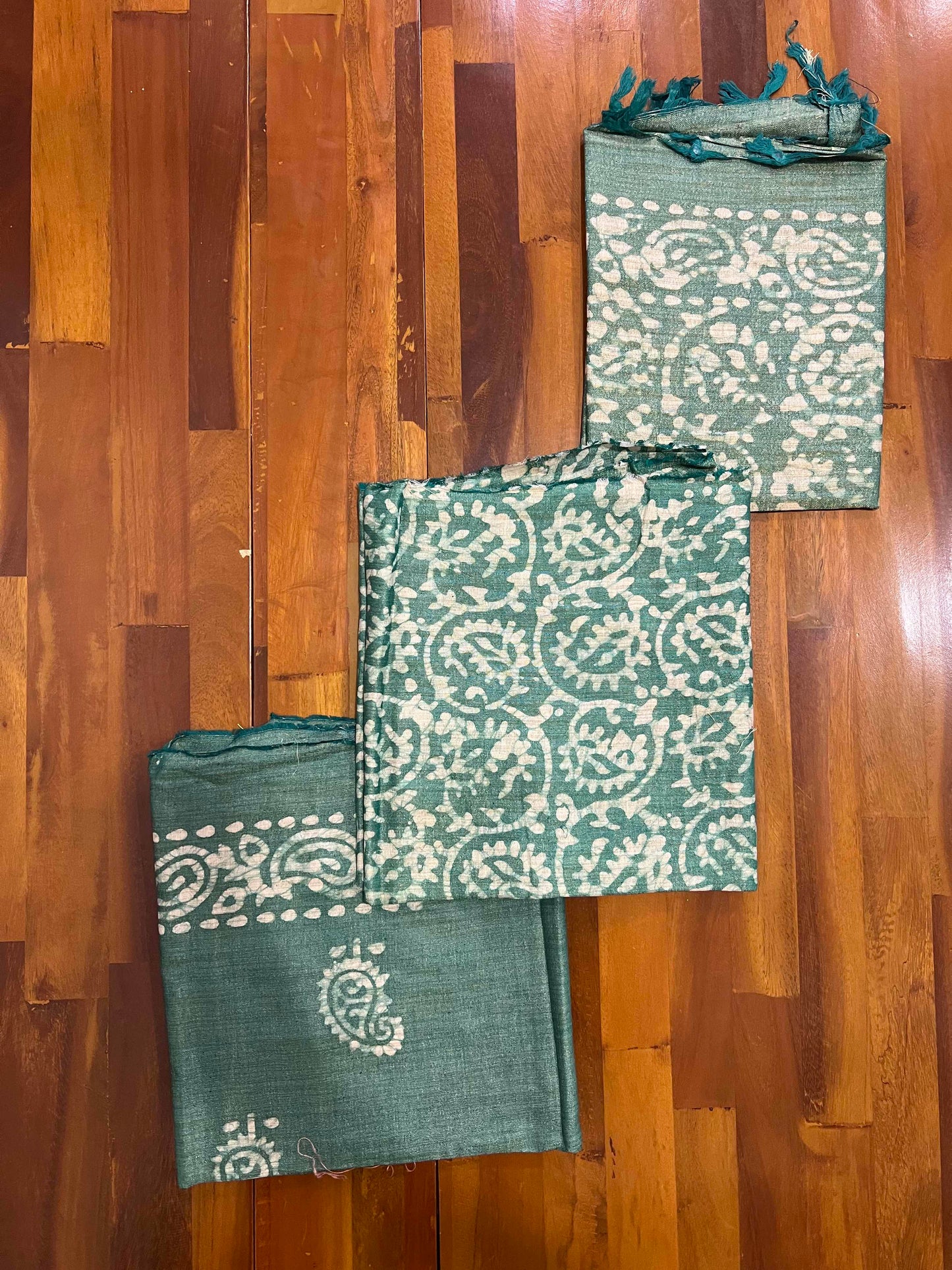 Southloom™ Pure Cotton Churidar Salwar Suit Material in Green with Baswara Prints