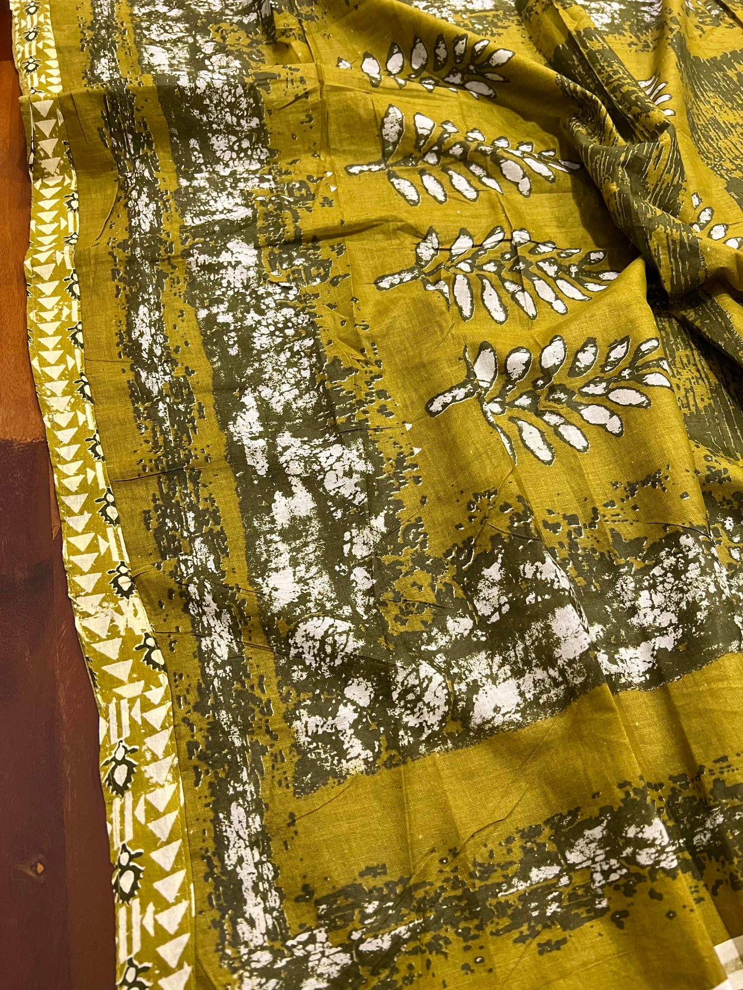 Southloom™ Cotton Churidar Salwar Suit Material in Light Green with Prints