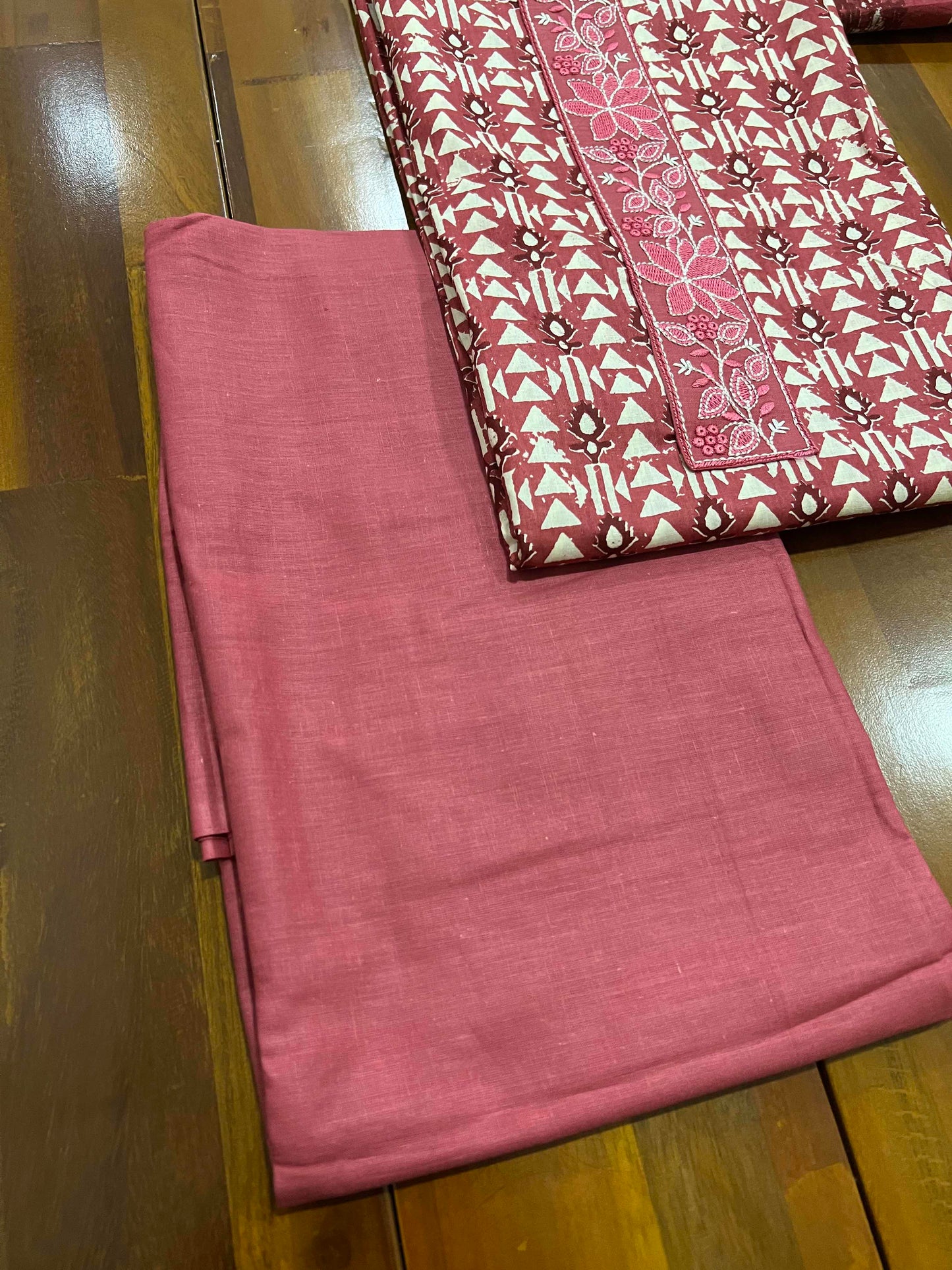 Southloom™ Cotton Churidar Salwar Suit Material in Dark Pink with Prints