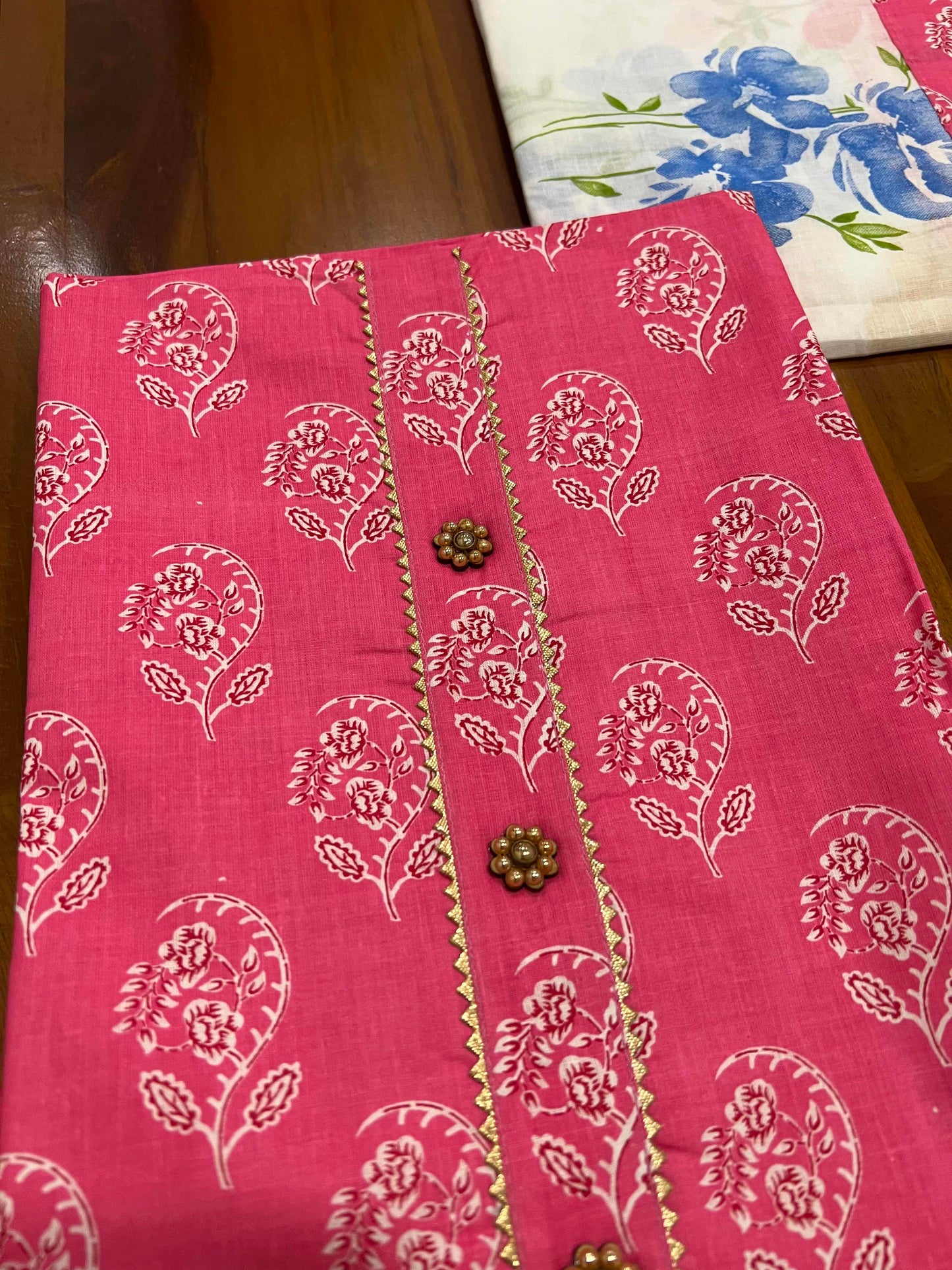 Southloom™ Cotton Churidar Salwar Suit Material in Pink with Prints