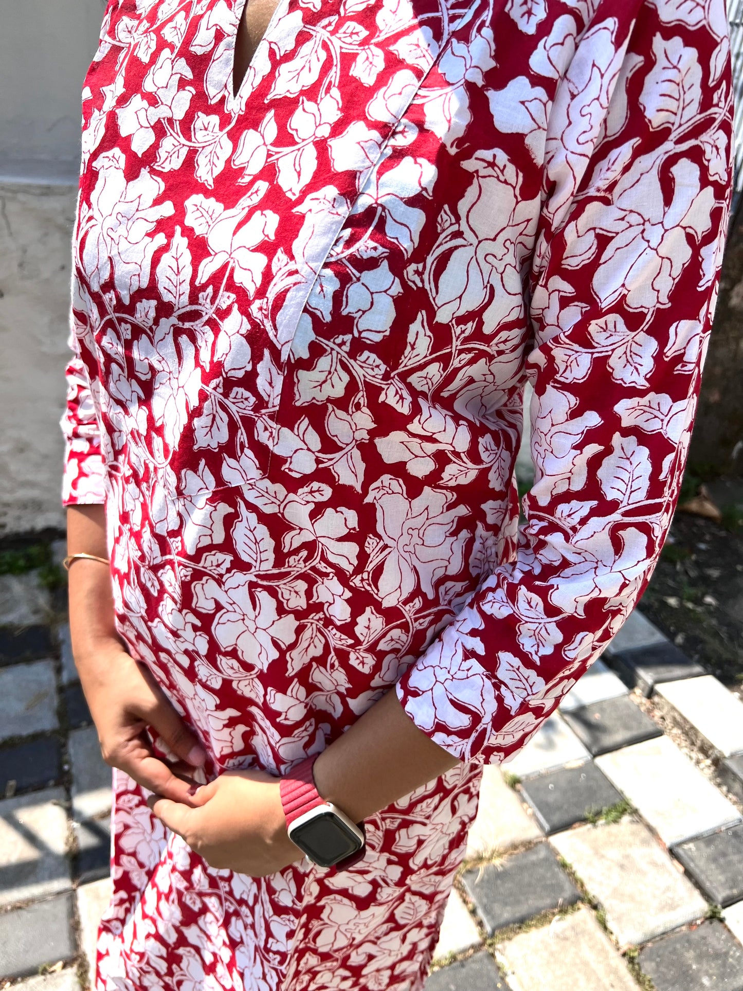 Southloom Jaipur Cotton White Red Floral Hand Block Printed Kurti