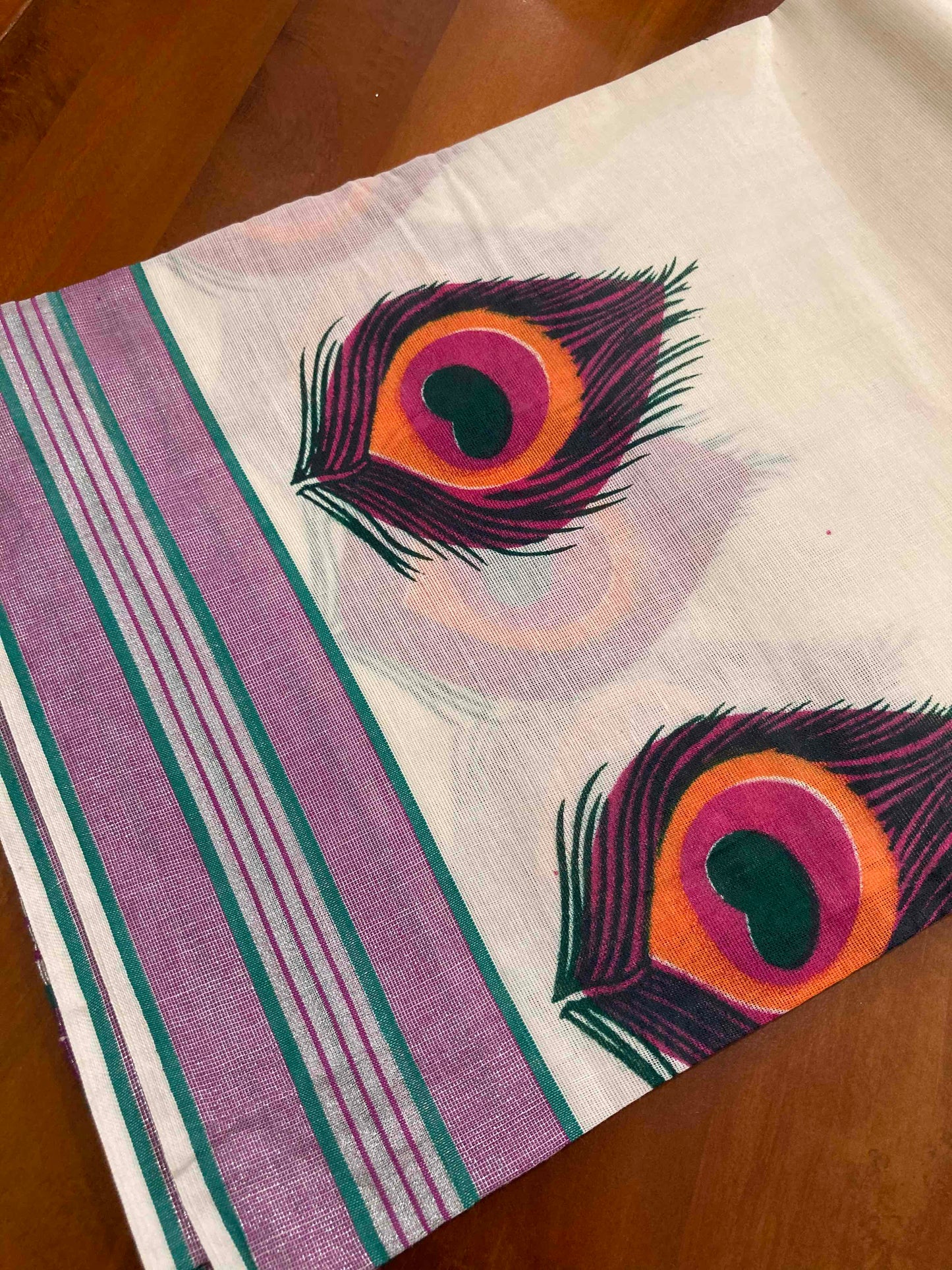 Single Set Mundu with Peacock Feather Mural Hand Block Prints (Mundum Neriyathum)