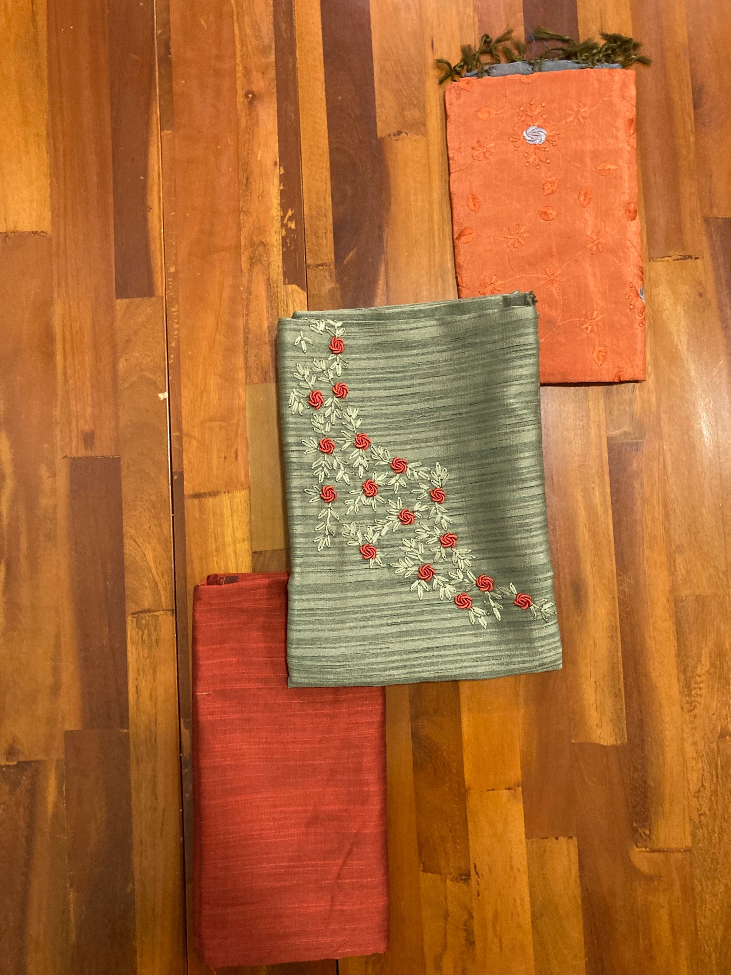 Southloom™ Semi Jute Churidar Salwar Suit Material in Green with Floral Thread work in Yoke Portion