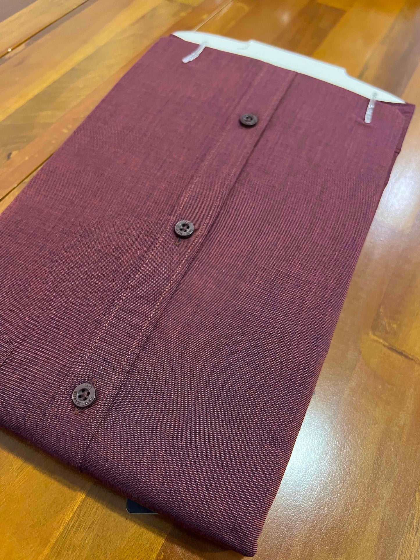 Pure Cotton Maroon Solid Shirt (40 HS)