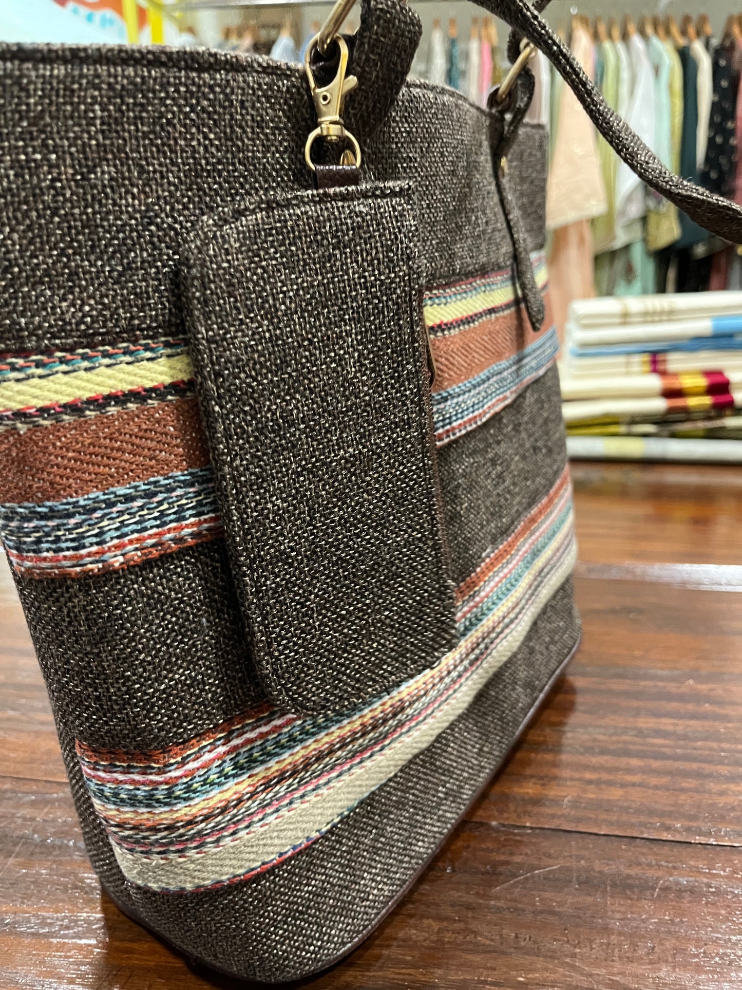 Southloom™ Handmade Dark Brown Handbag (Include 1 Pouch)