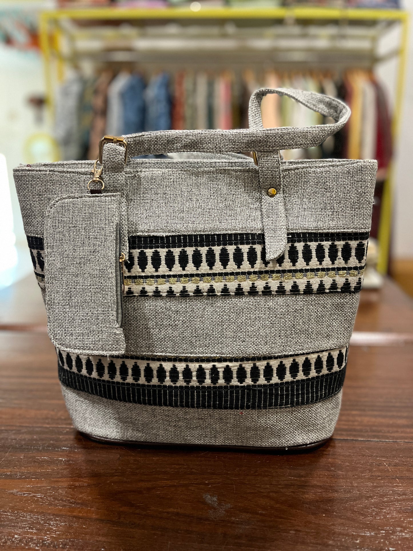 Southloom™ Handmade Grey Handbag (Include 1 Pouch)