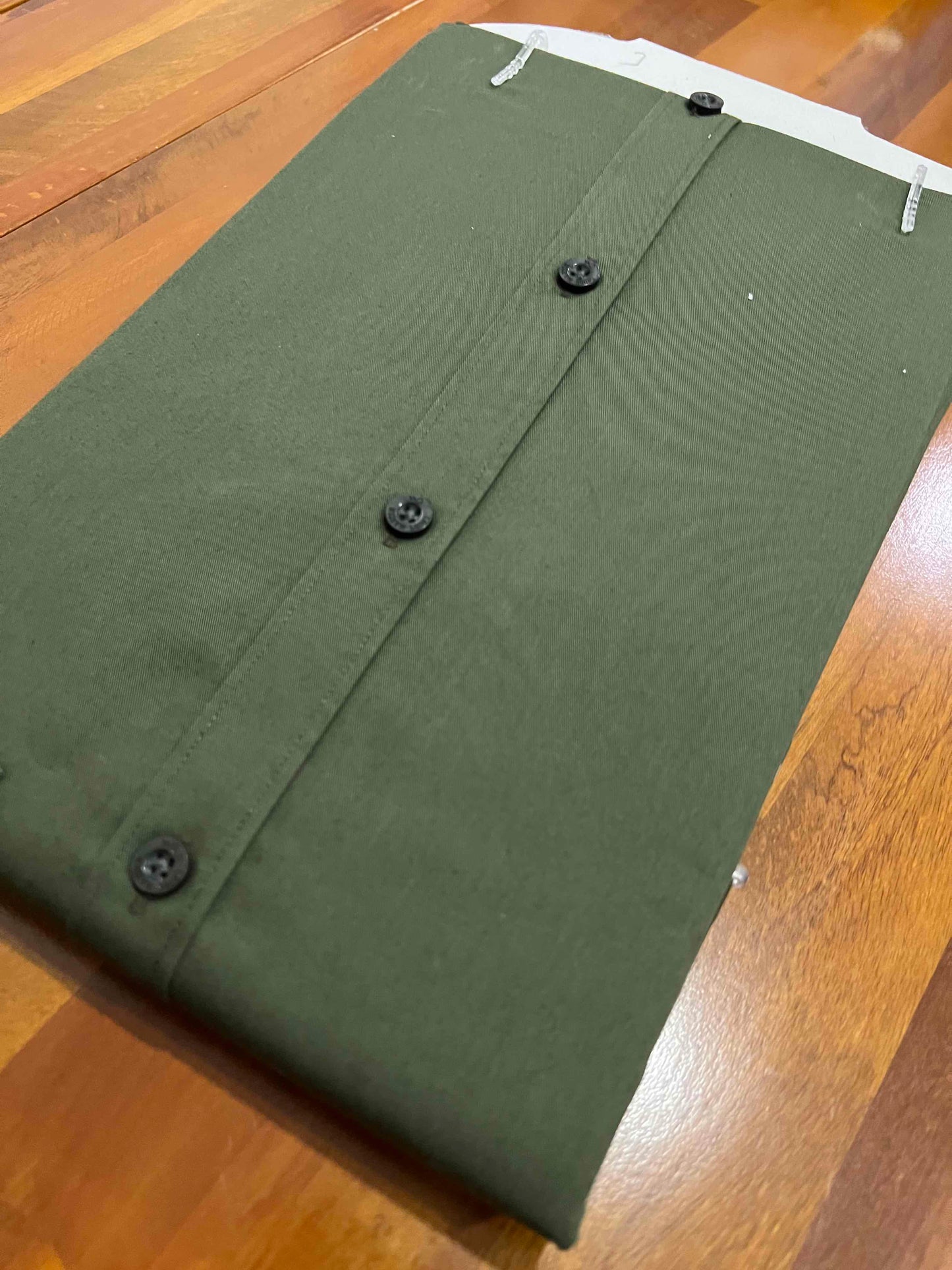 Pure Cotton Dark Green Solid Shirt (40 HS)