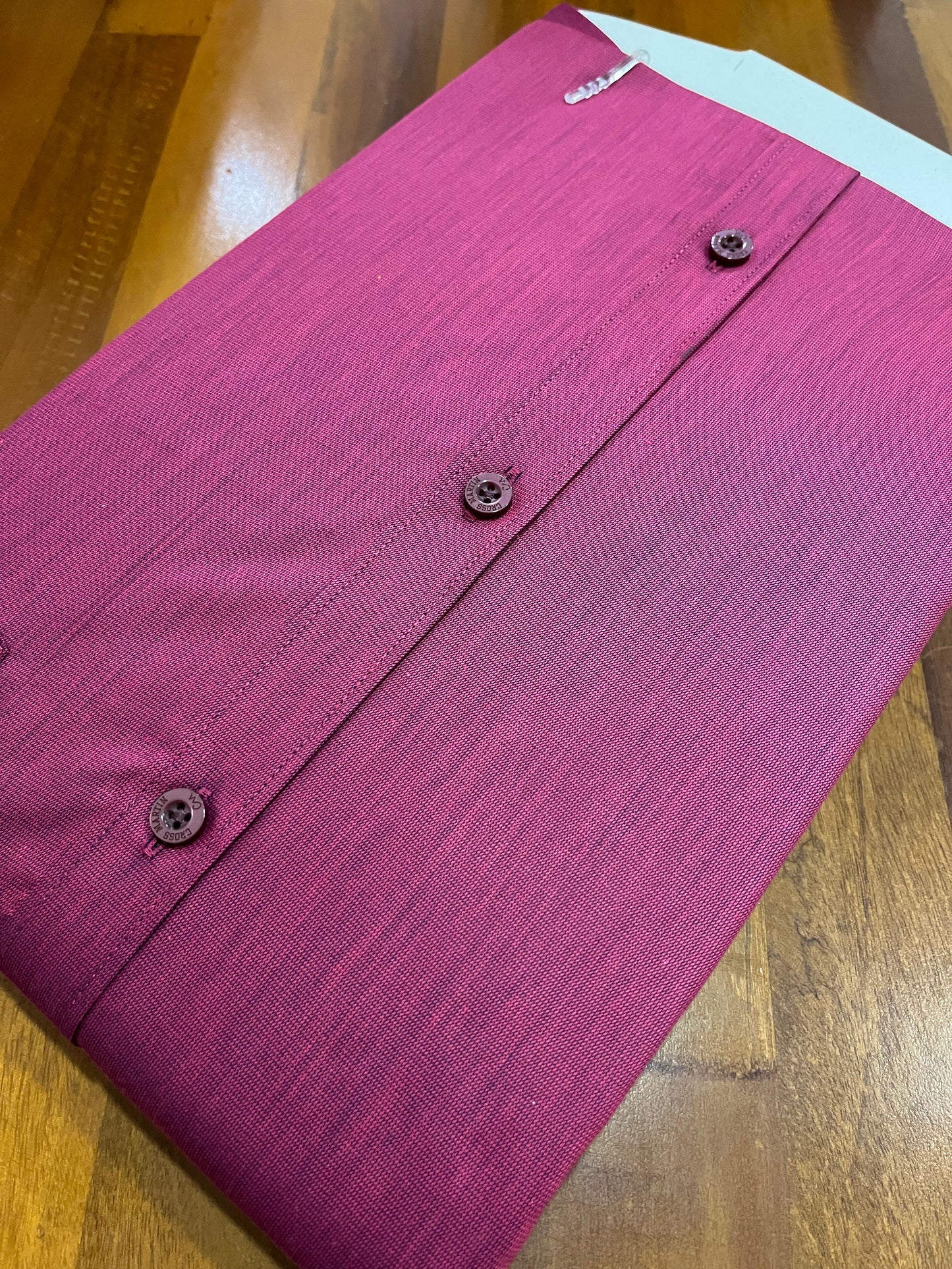 Pure Cotton Magenta Solid Shirt (46 HS)