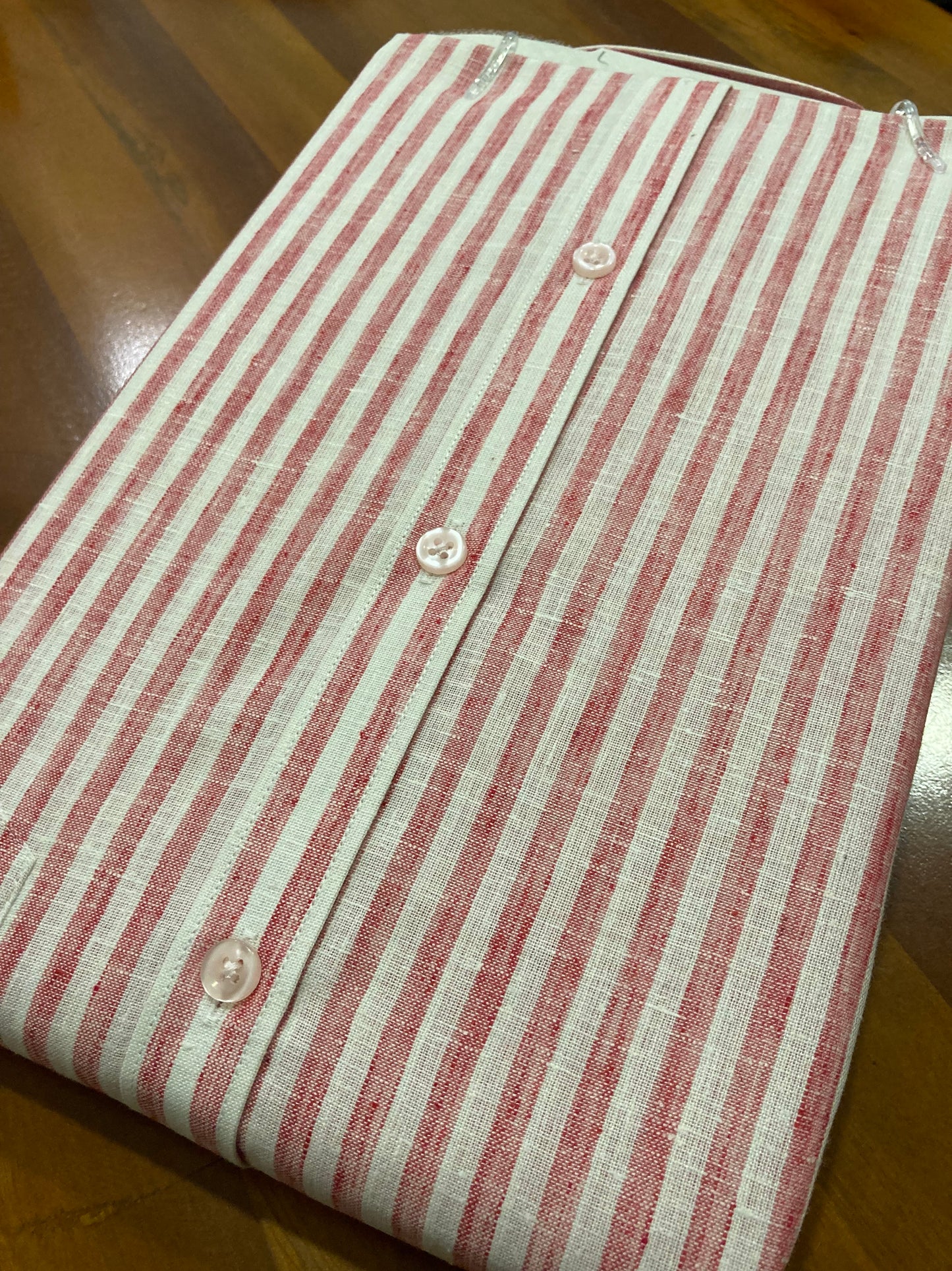 Pure Cotton White & Red Stripes Shirt (40 FS)