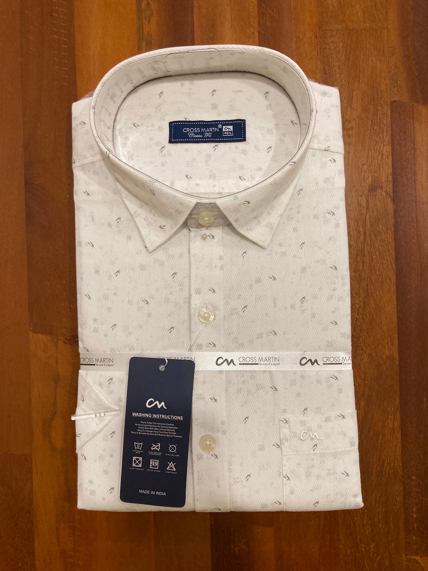 Pure Cotton White Printed Shirt (42 HS)