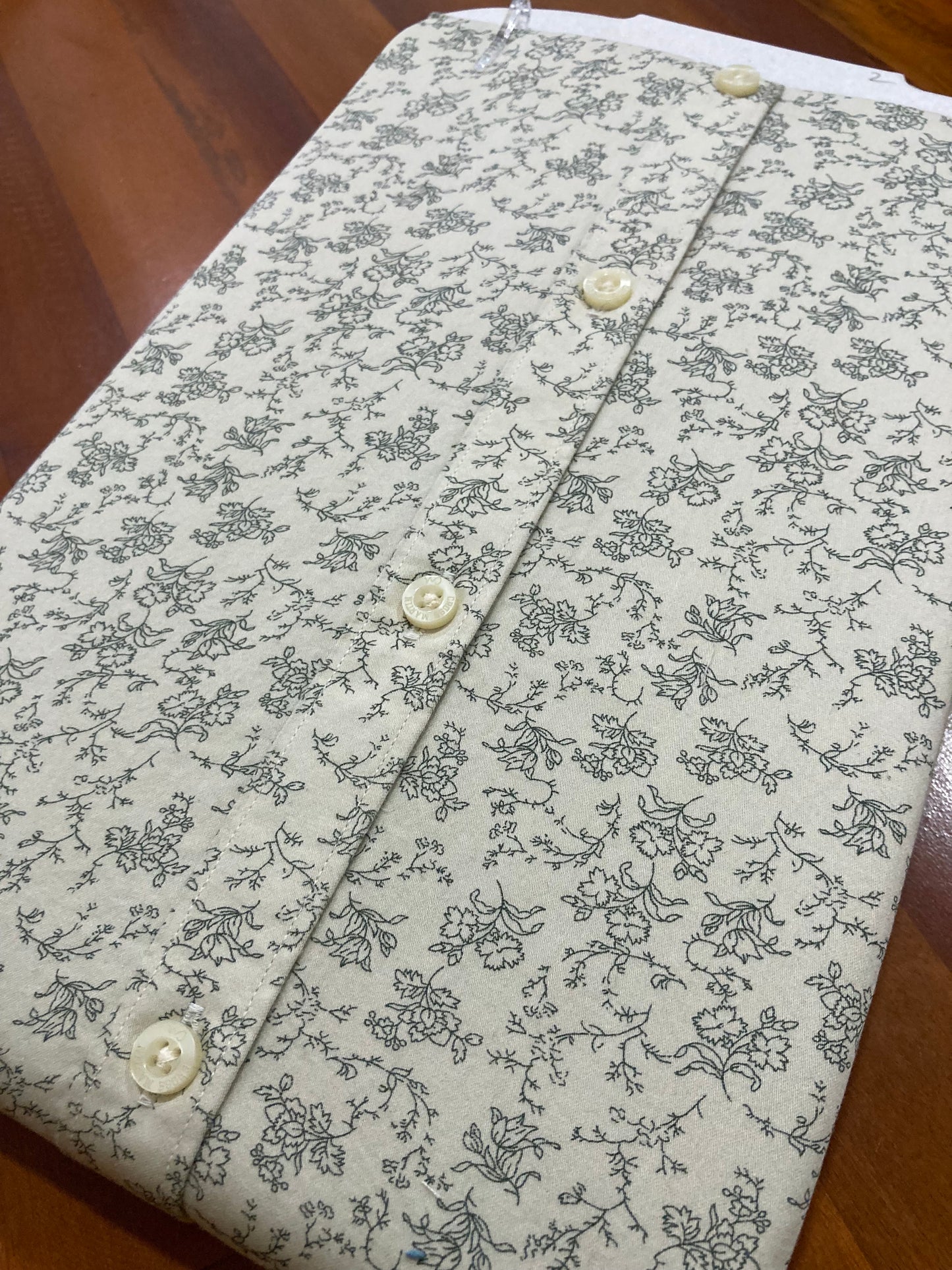 Pure Cotton Floral Printed Off White Shirt (42 FS)