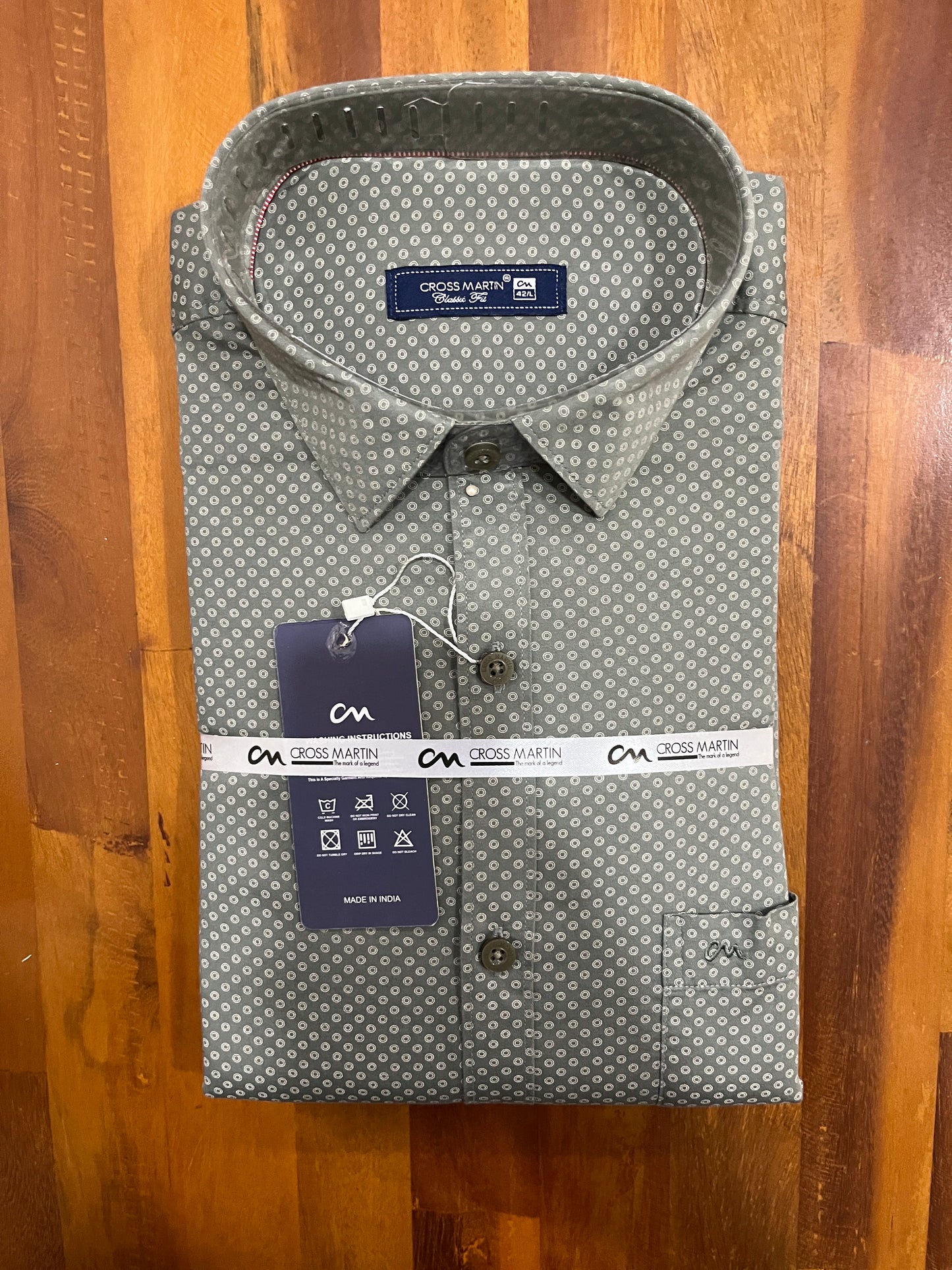 Pure Cotton Olive Green Printed Shirt (42 FS)