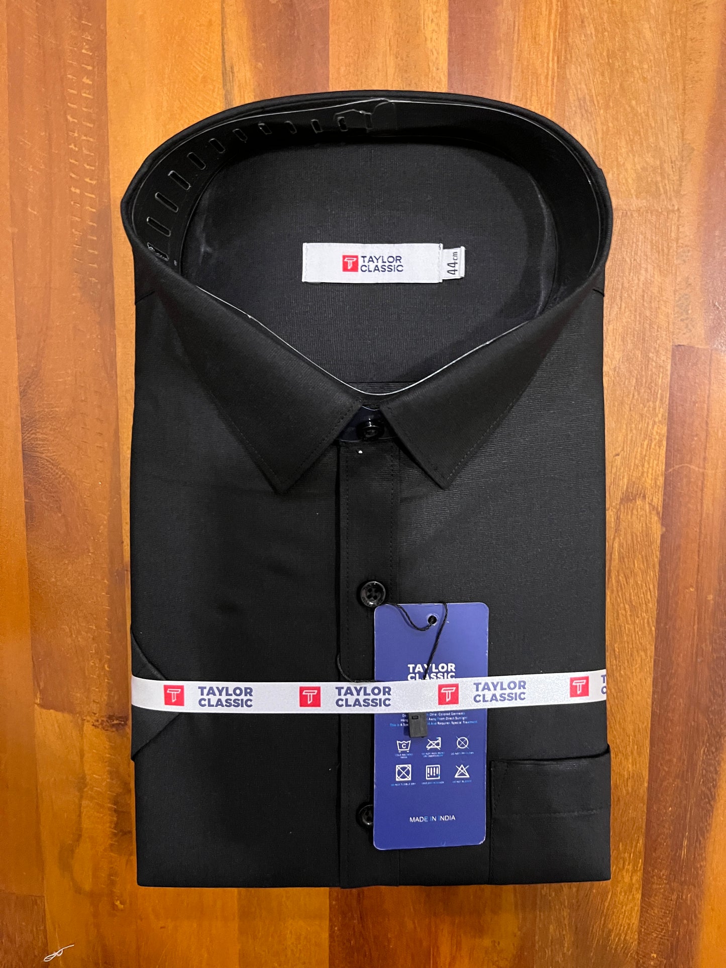 Pure Cotton Black Solid Shirt (44 HS)