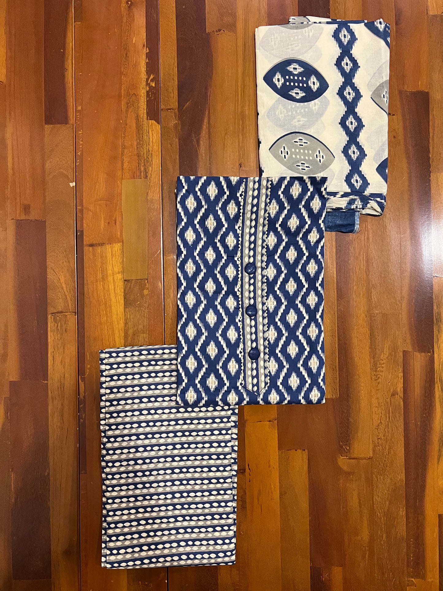Southloom™ Cotton Churidar Salwar Suit Material in Blue and White Zig Zag Prints