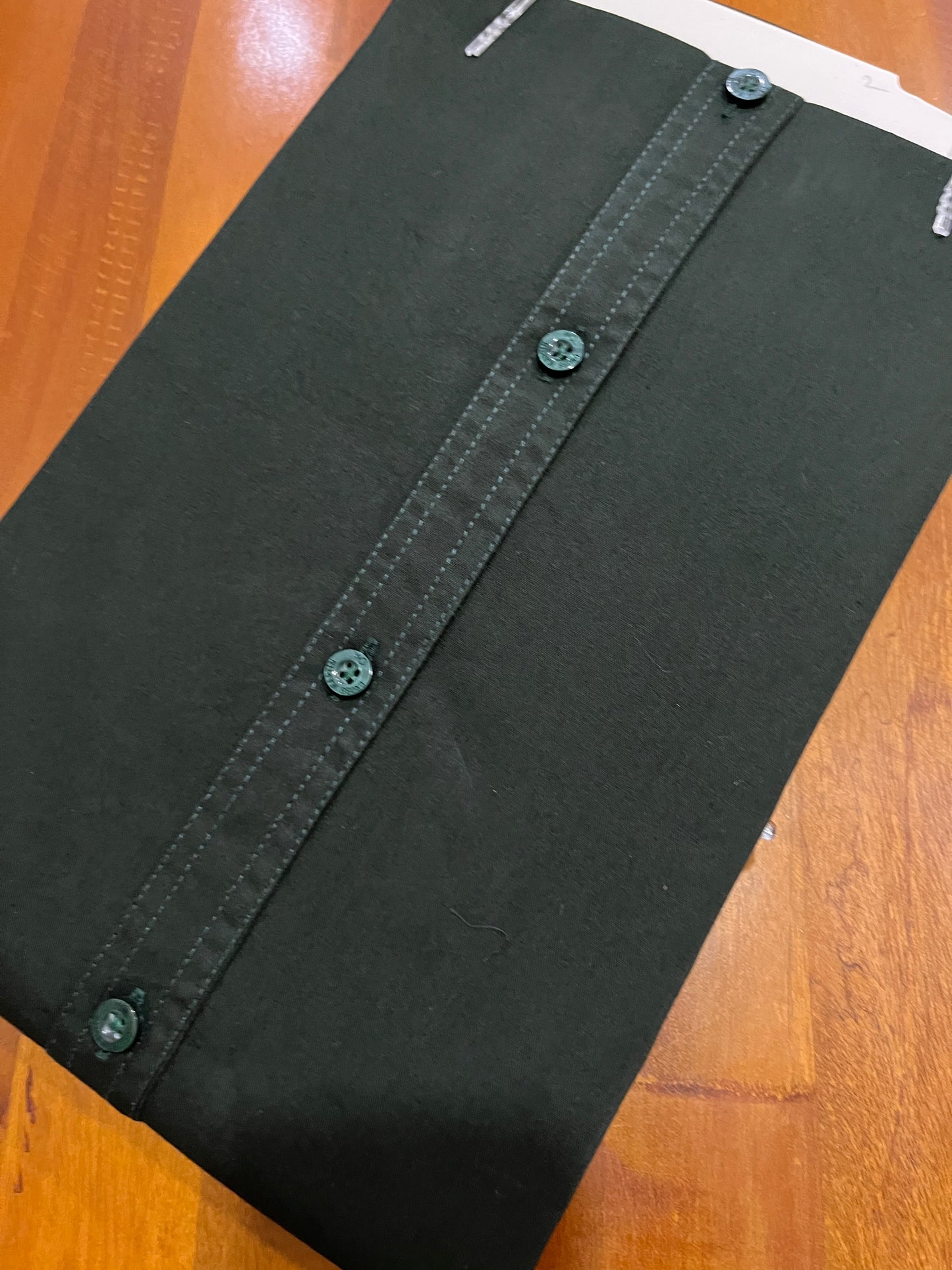 Pure Cotton Dark Green Solid Shirt (40 HS)